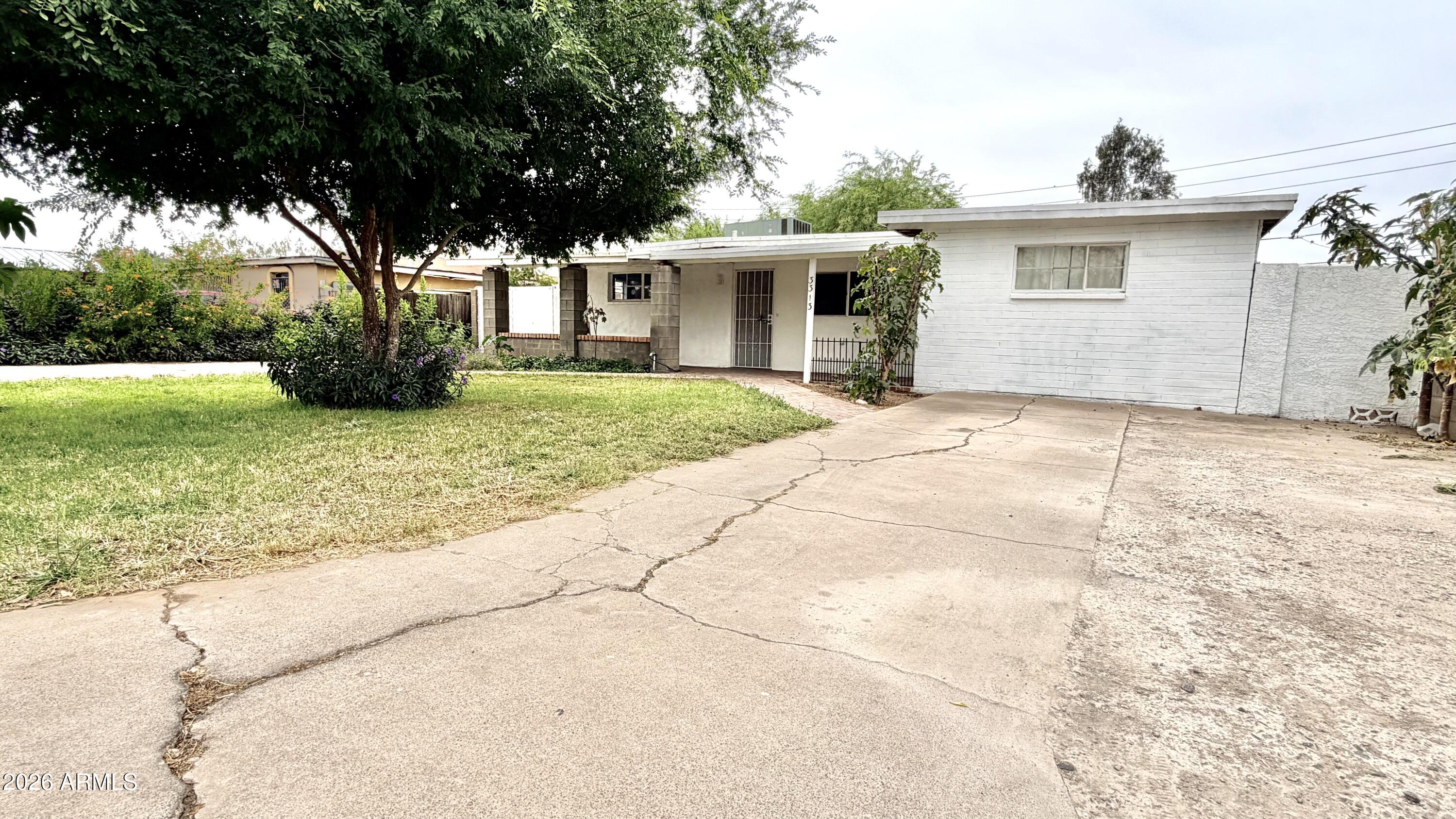 3313 W PORTLAND Street, Phoenix, AZ 85009