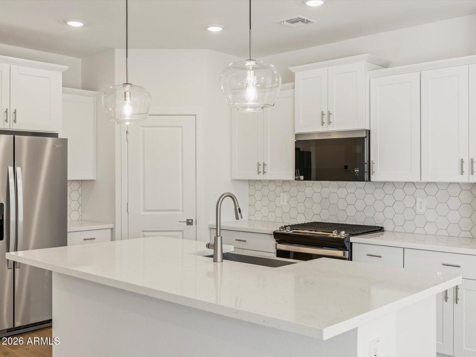 15804 W COTTONTAIL Lane, Surprise, AZ 85387