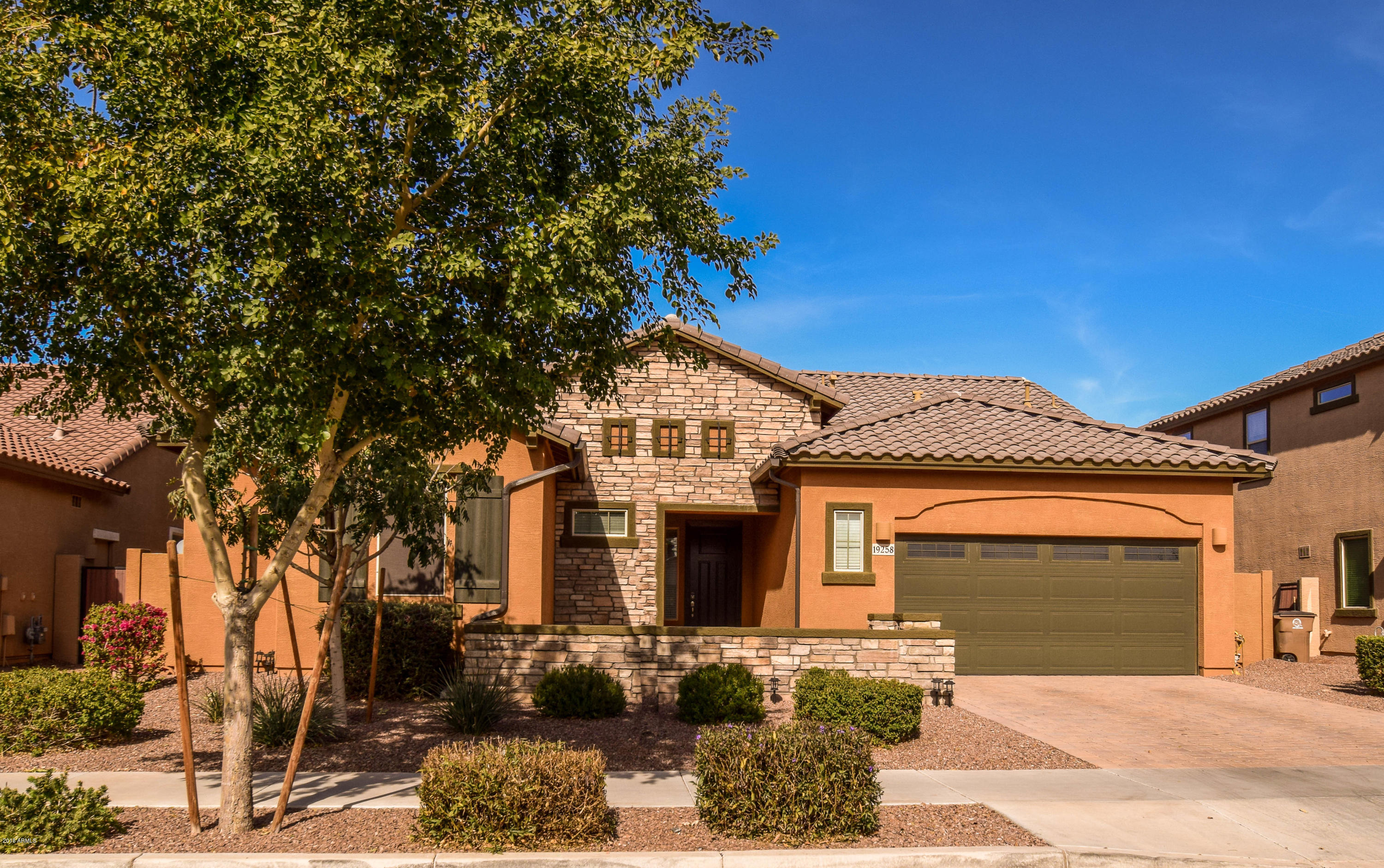 19258 E CANARY Way, Queen Creek, AZ 85142