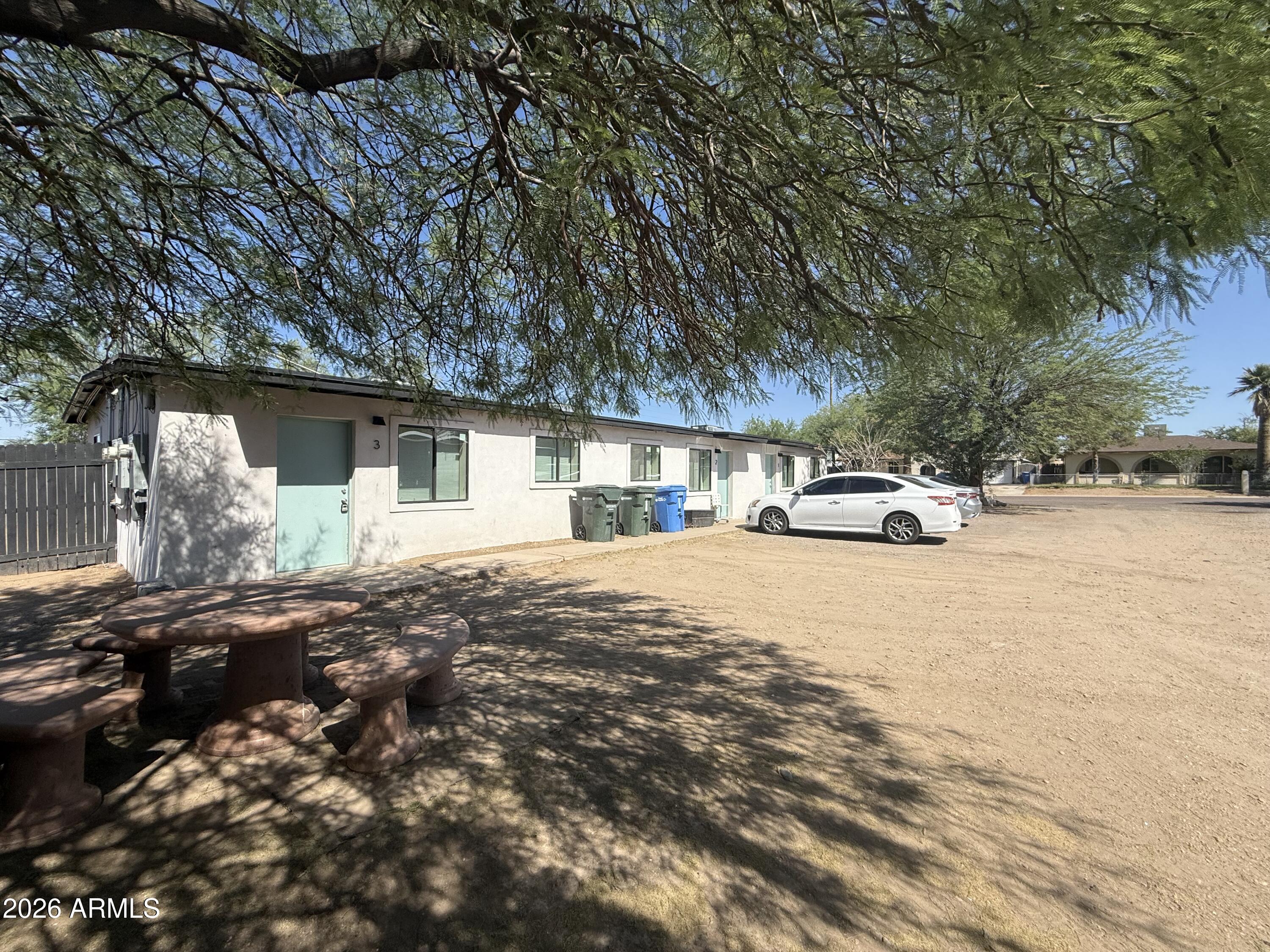 1215 E MISSION Lane, Phoenix, AZ 85020