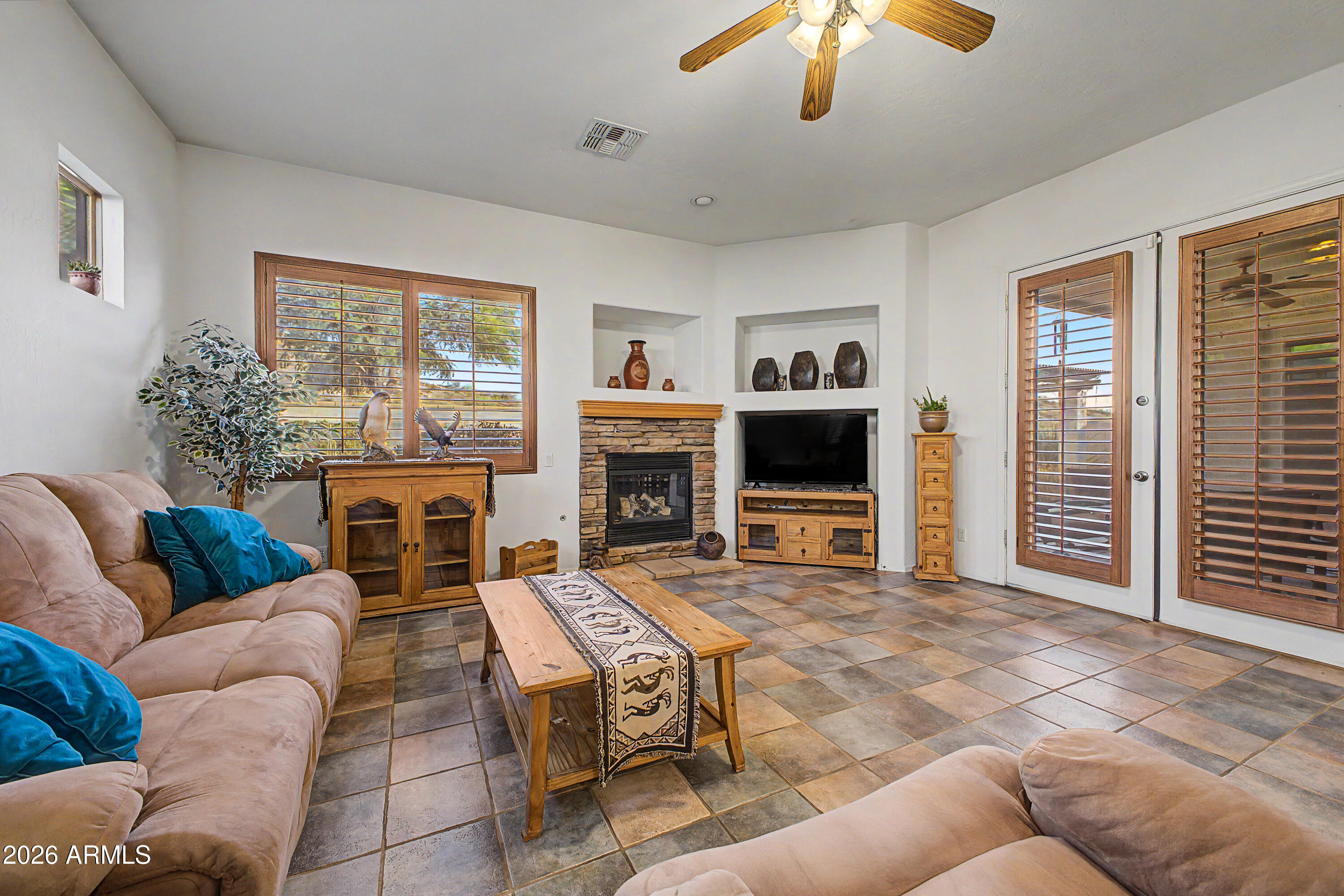 18575 W CAPISTRANO Avenue, Goodyear, AZ 85338