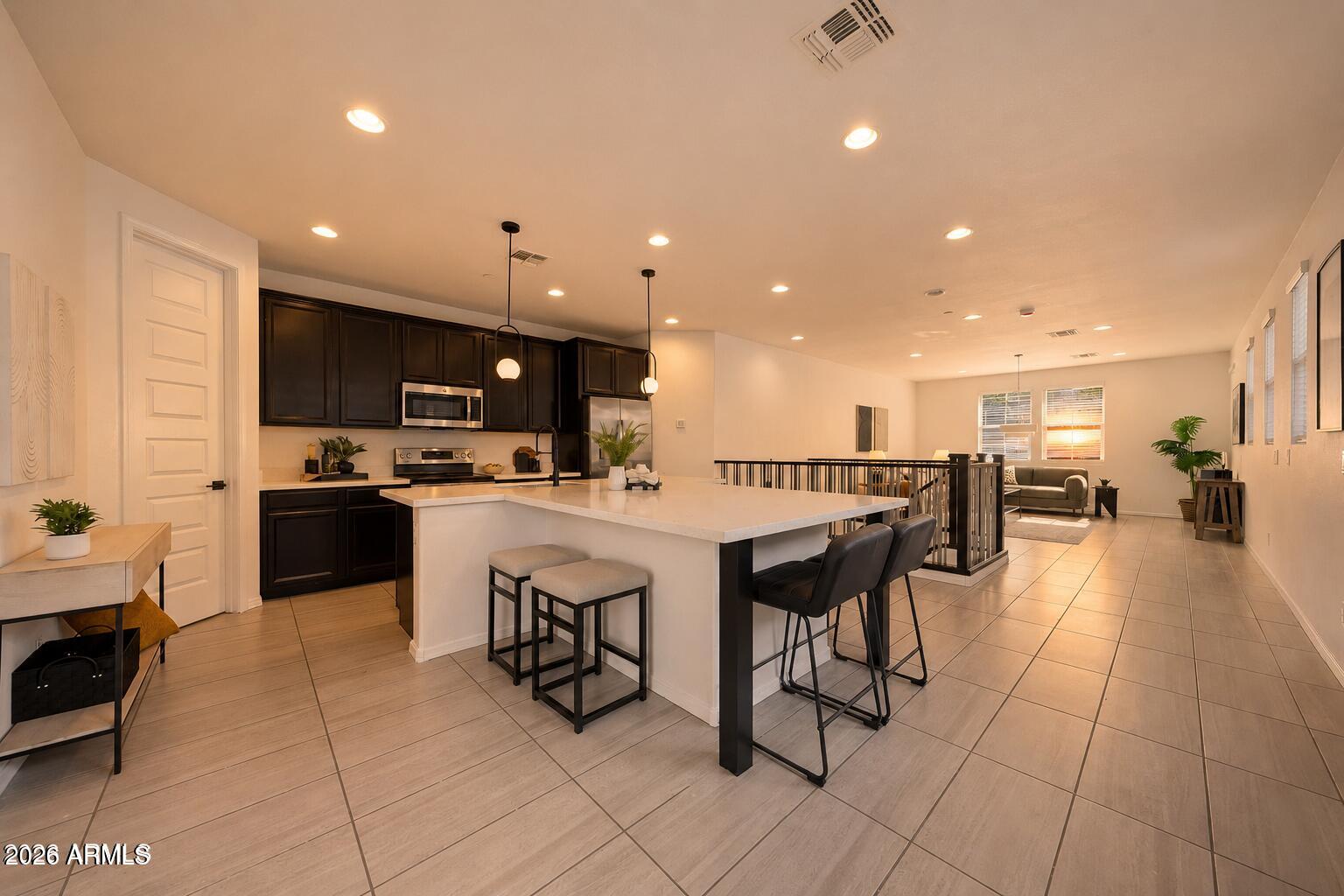 2778 S HARMONY Avenue, Gilbert, AZ 85295