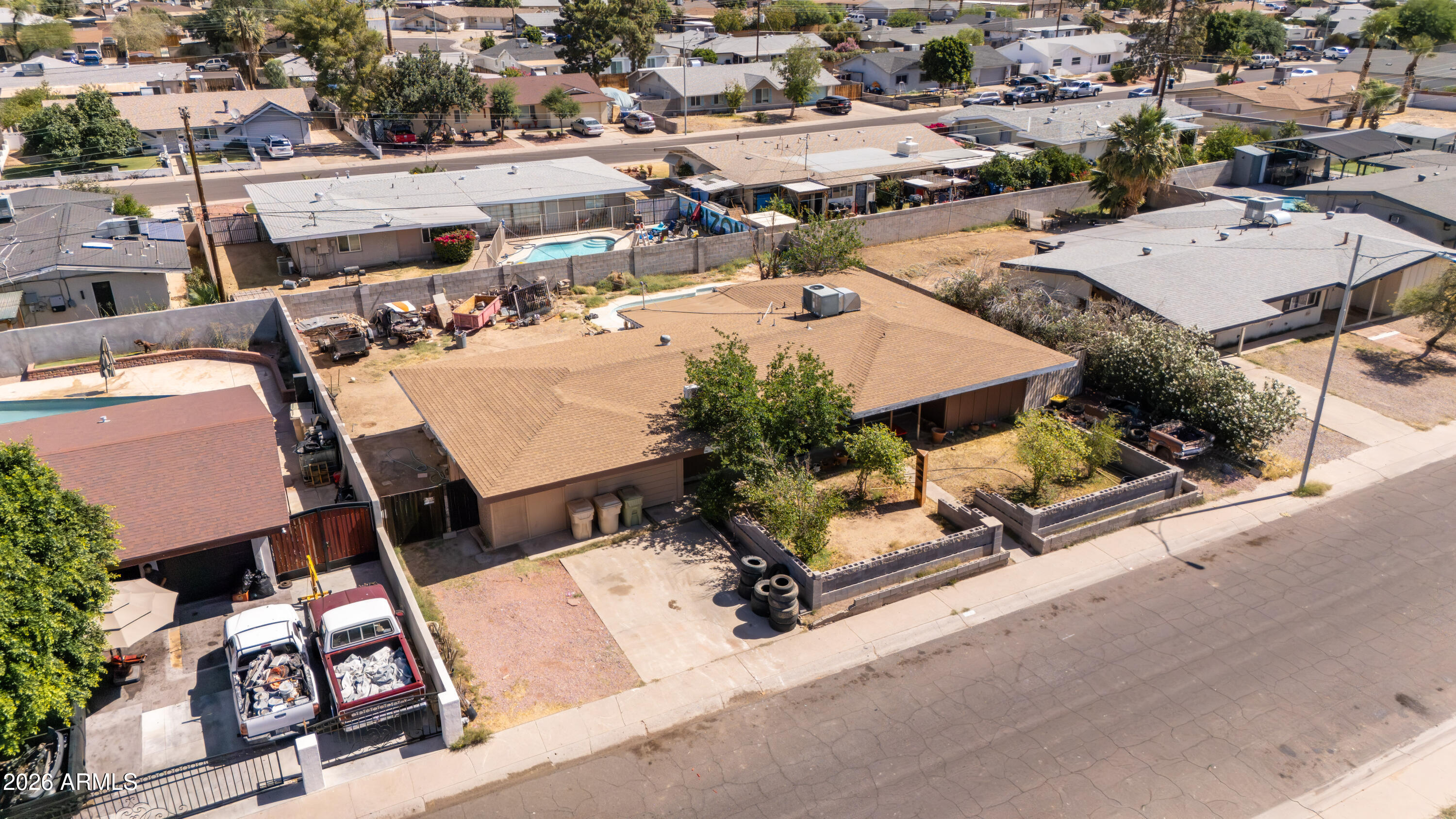 6218 W MEDLOCK Drive, Glendale, AZ 85301