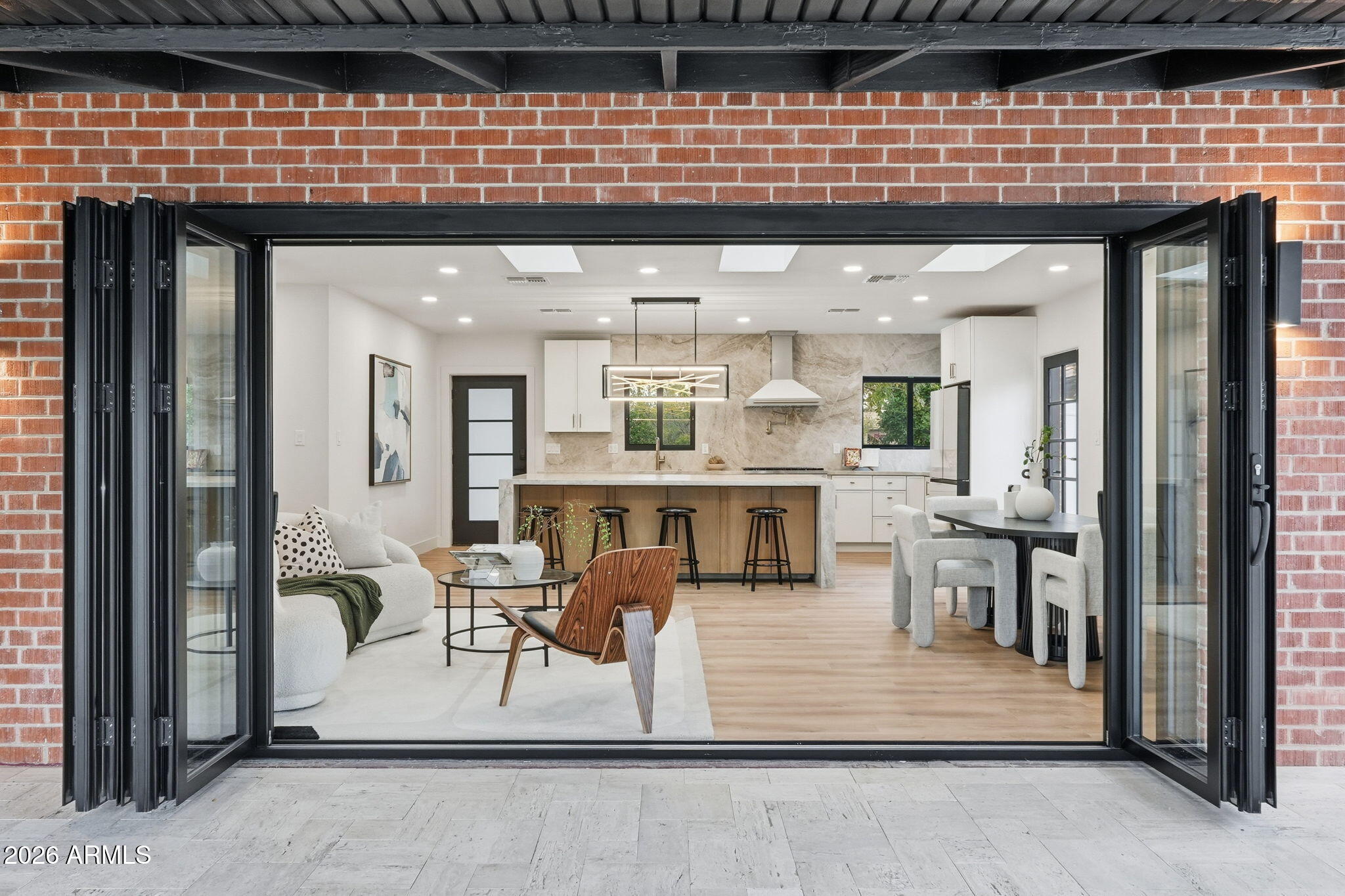 717 W VIRGINIA Avenue, Phoenix, AZ 85007
