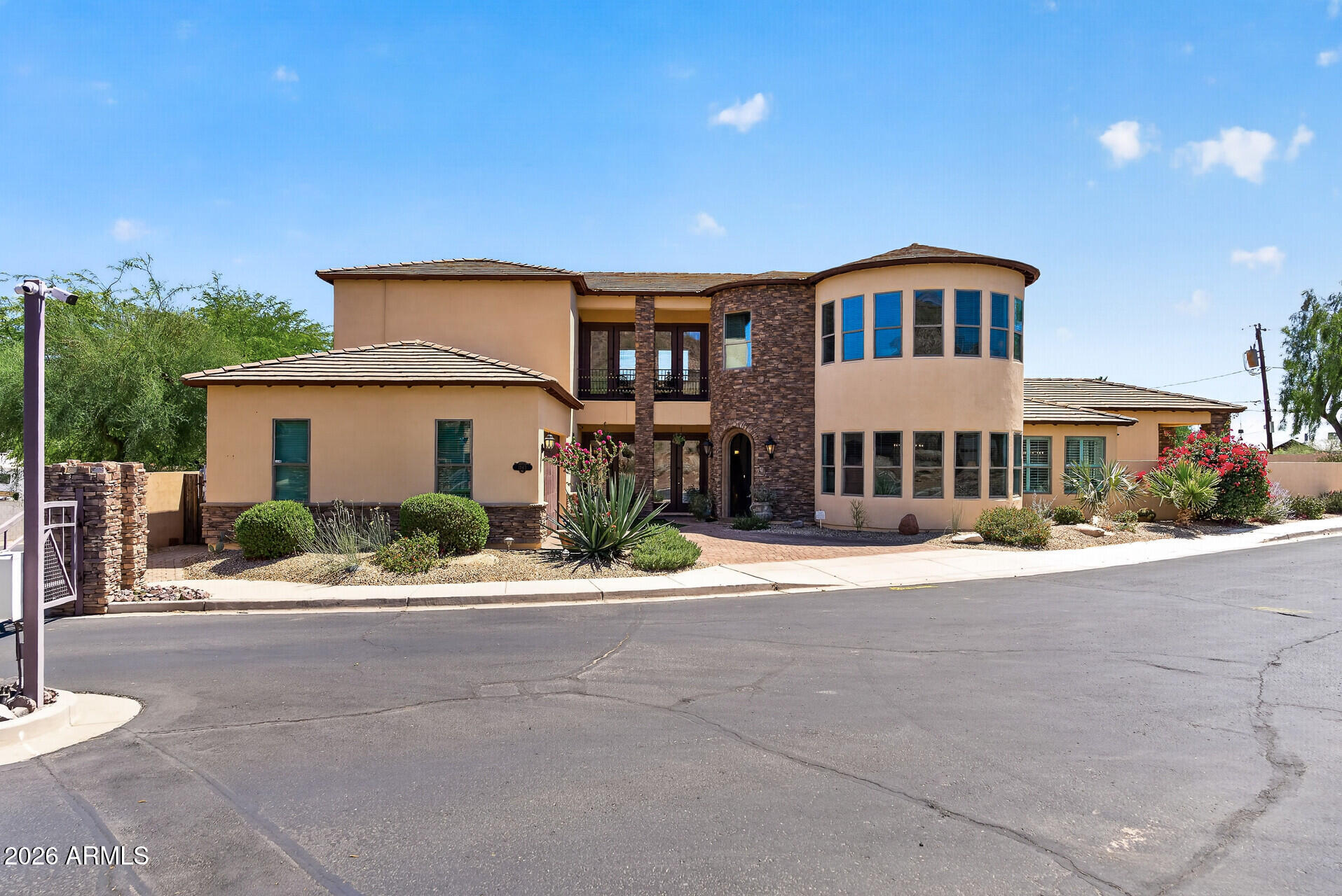1343 E LUPINE Avenue, Phoenix, AZ 85020