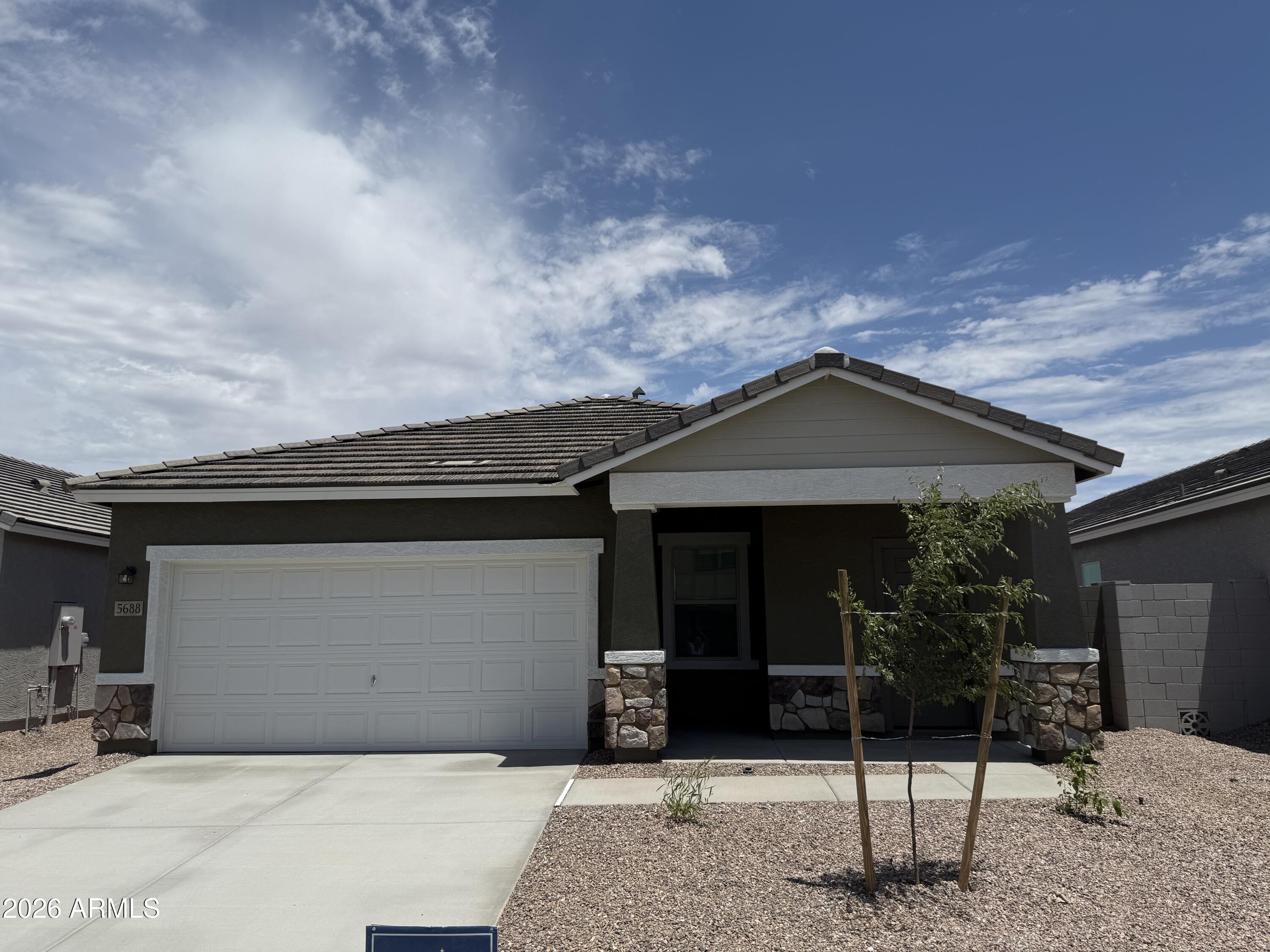 5688 E HORNBLENDE Way, San Tan Valley, AZ 85144