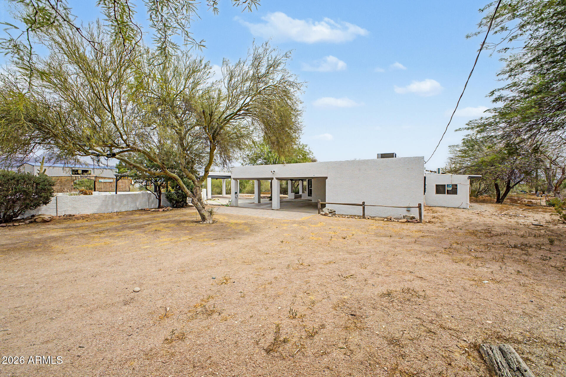 1065 W WHITELEY Street, Apache Junction, AZ 85120