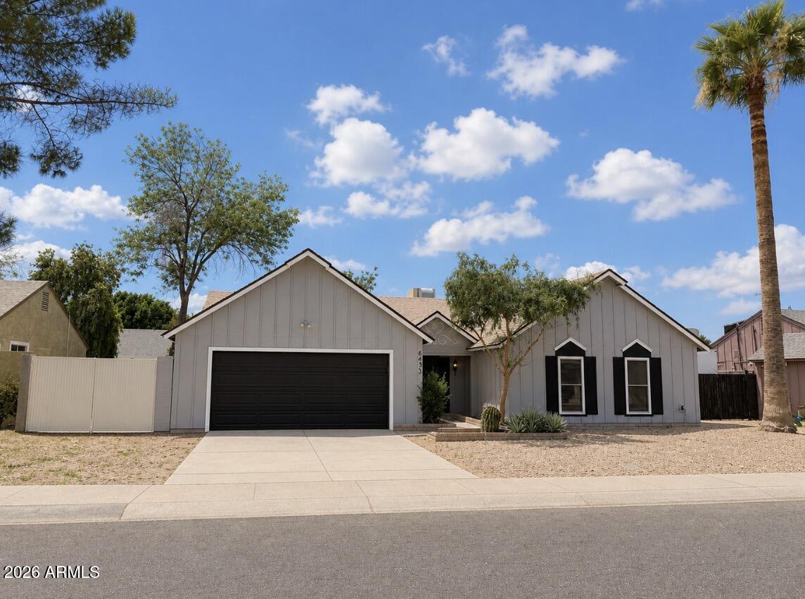 6433 W KINGS Avenue, Glendale, AZ 85306