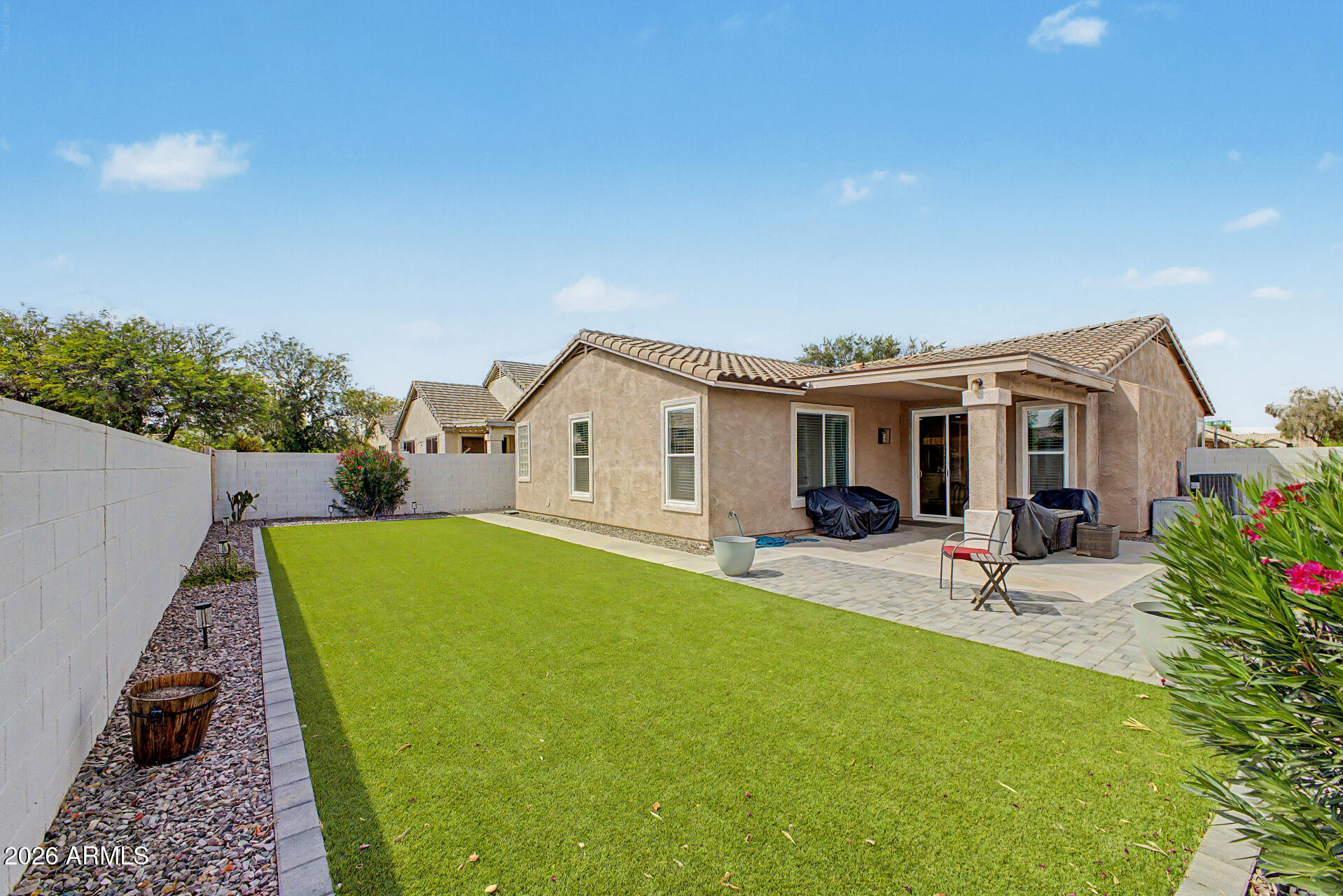 73 E MILL REEF Drive, San Tan Valley, AZ 85143