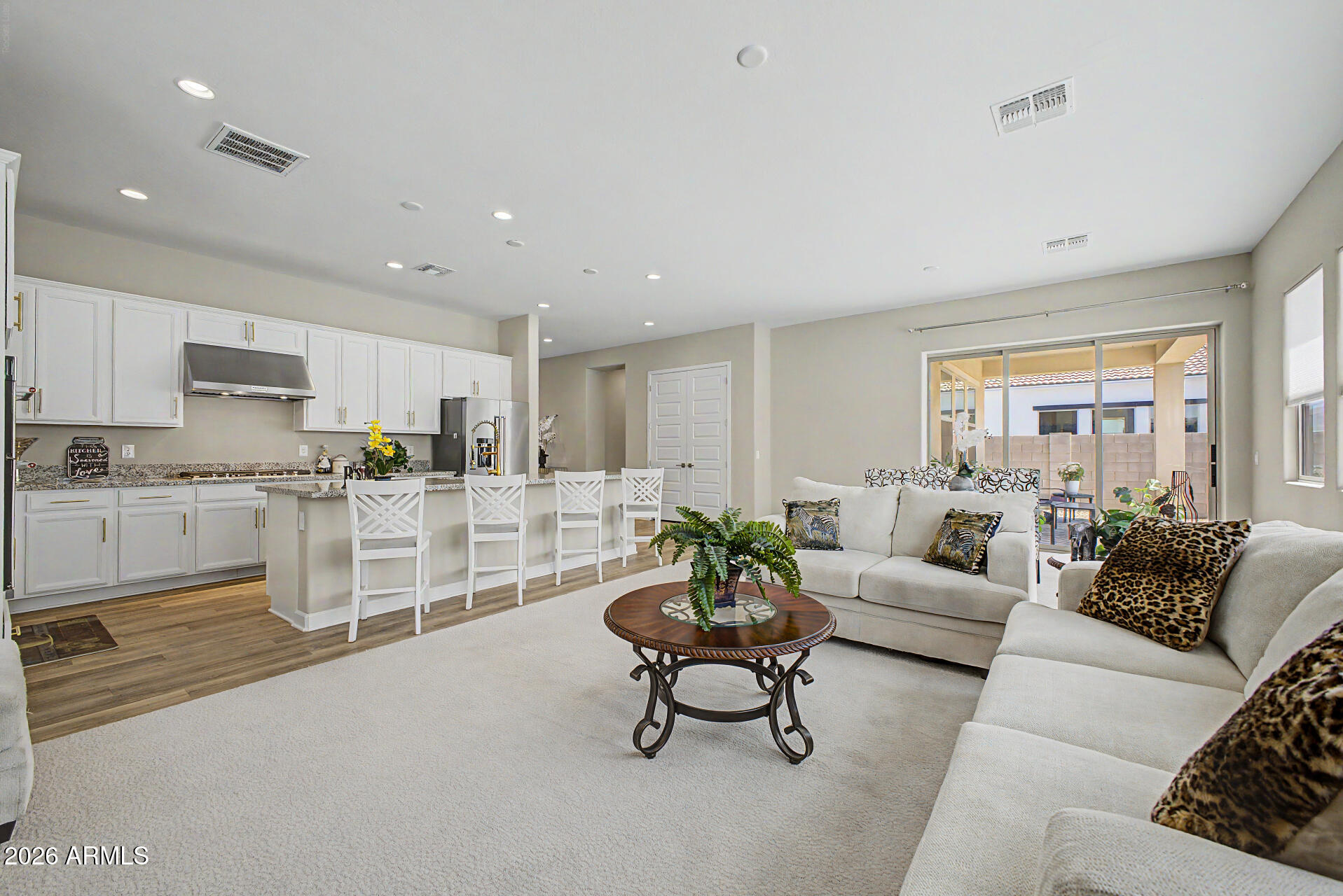 3983 W SERPENTINE Drive, San Tan Valley, AZ 85144