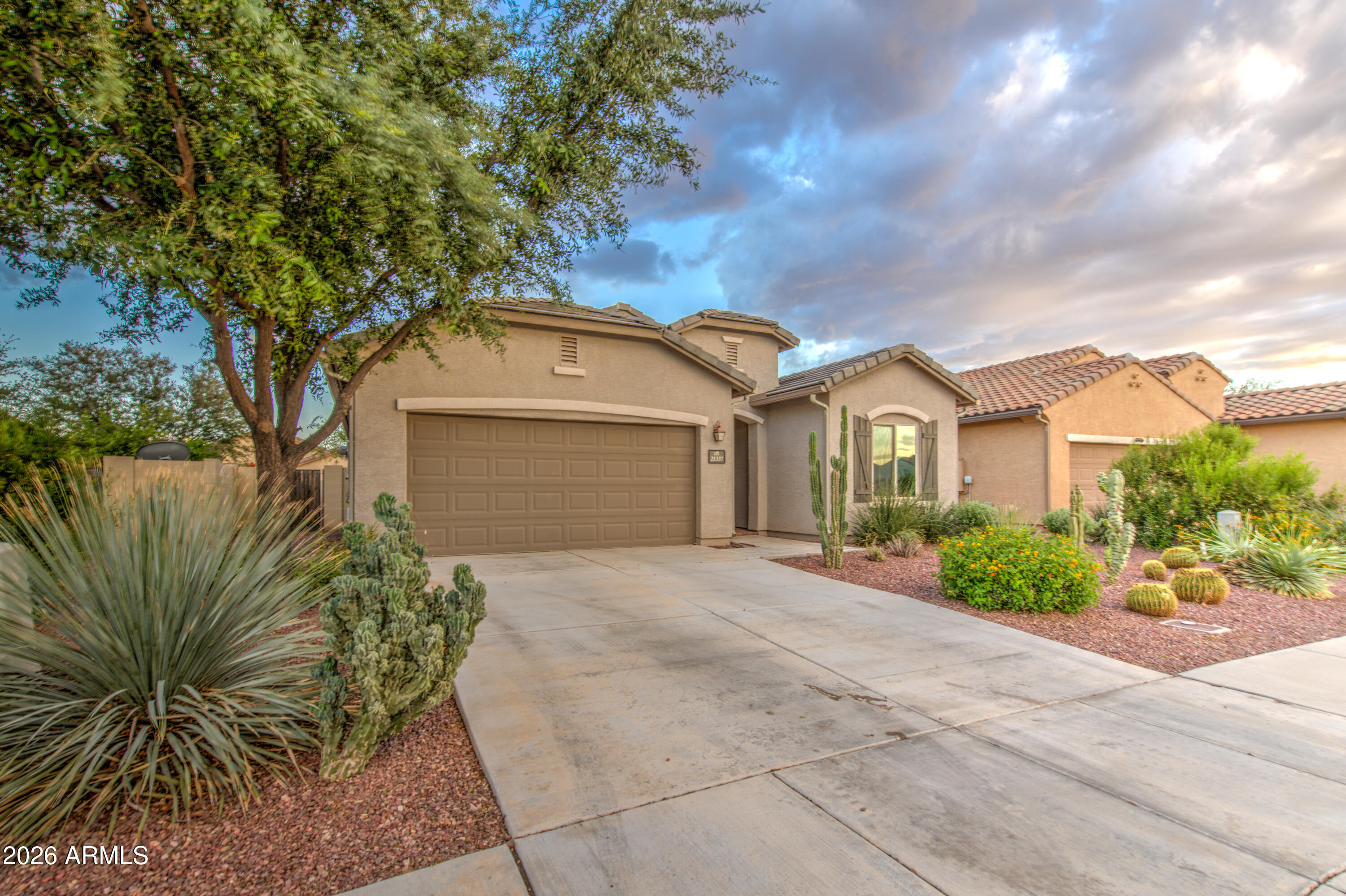 21337 E INDEPENDENCE Way, Red Rock, AZ 85145