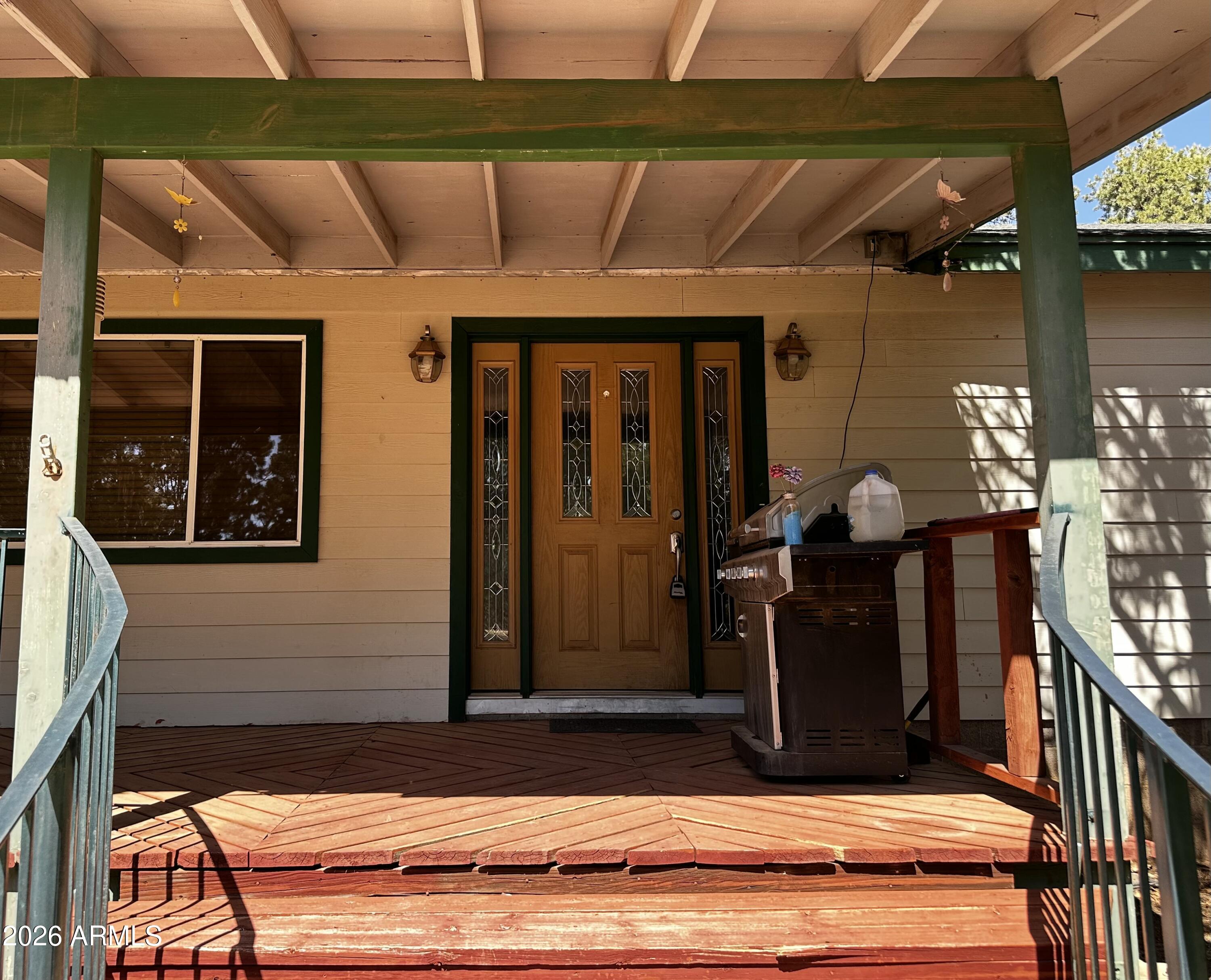 2093 Ponderosa Pine Drive, Overgaard, AZ 85933