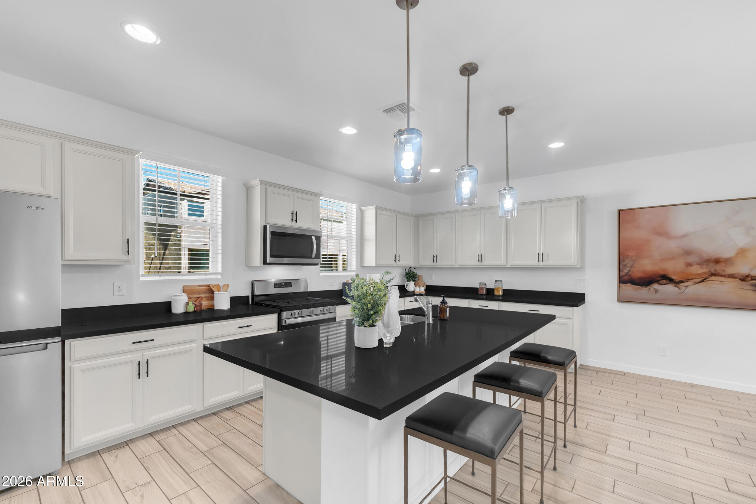 1188 S SUNSET Drive, Chandler, AZ 85286