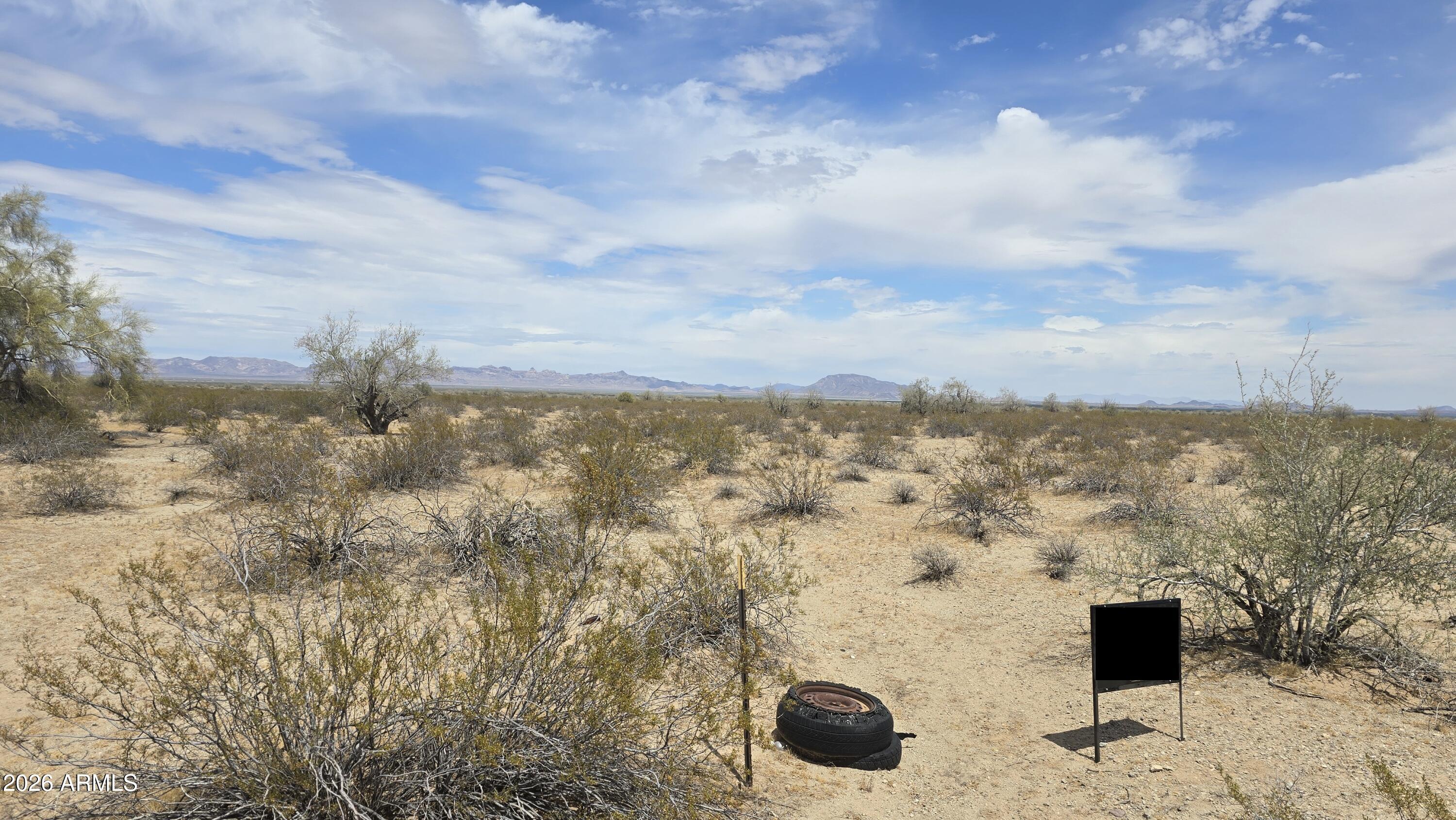 X0 N 571 Avenue -, Tonopah, AZ 85354