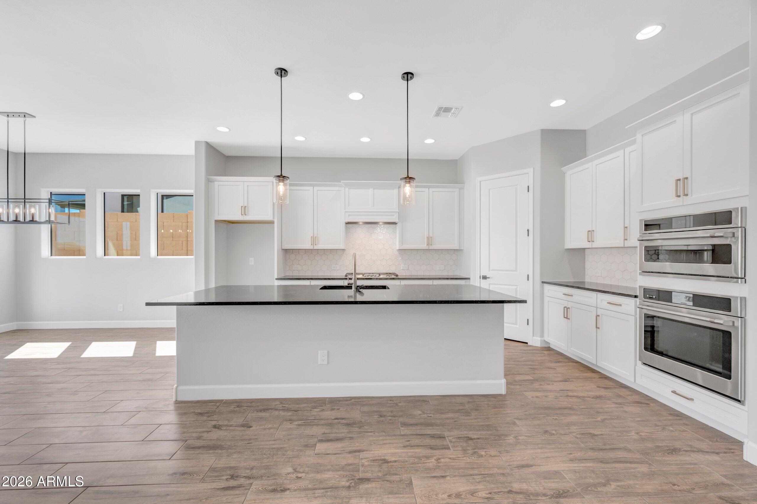 21669 W GLENROSA Avenue, Buckeye, AZ 85396