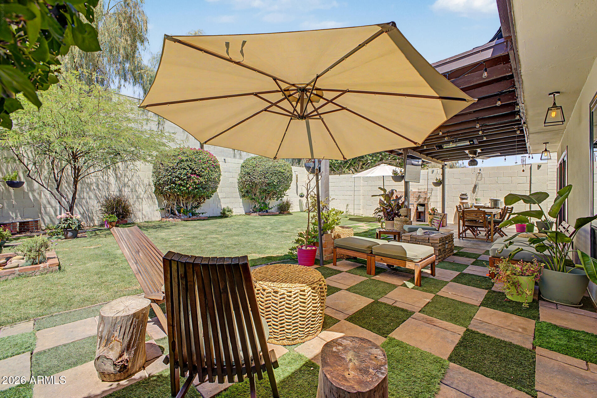 4316 E PICCADILLY Road, Phoenix, AZ 85018