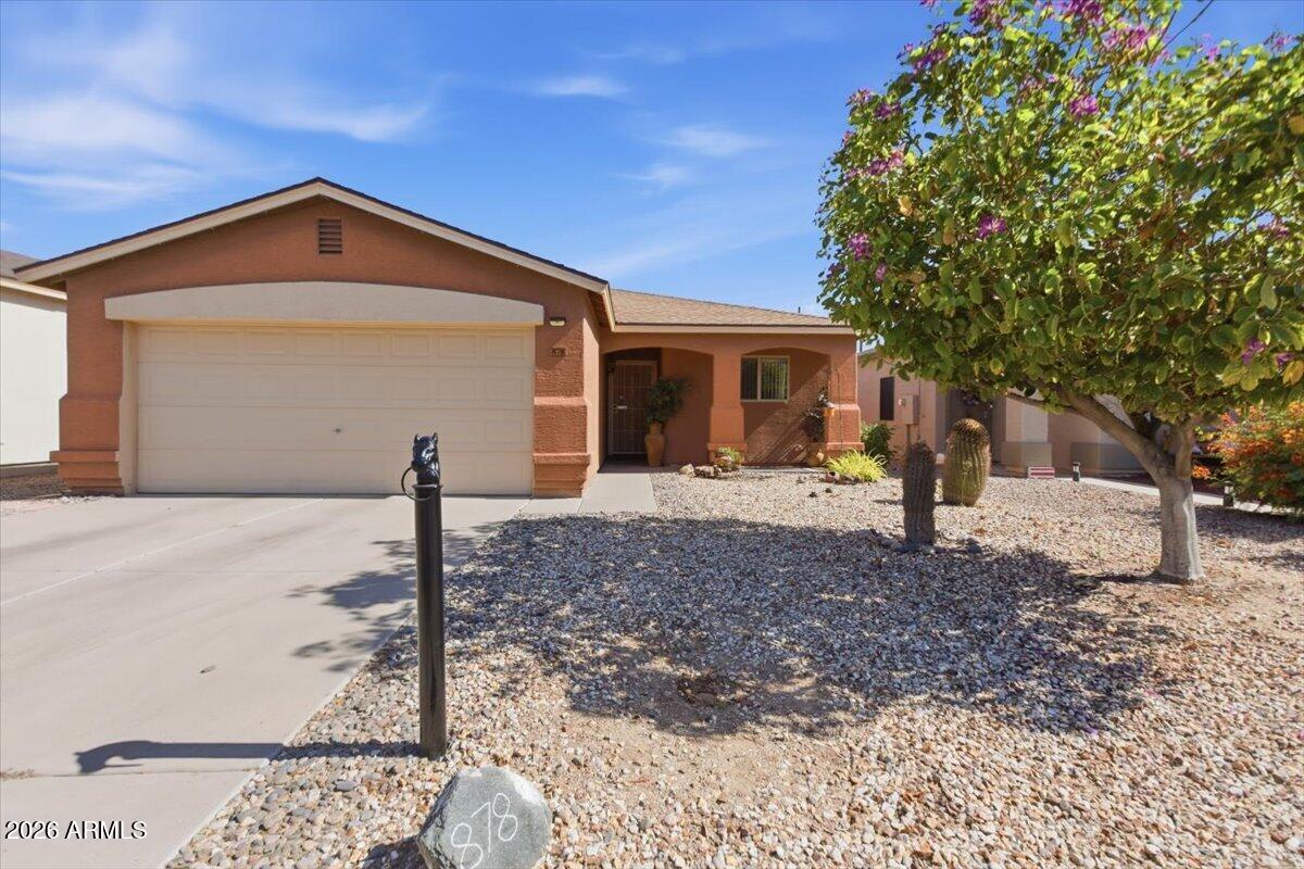 878 E SILVERSMITH Trail, San Tan Valley, AZ 85143