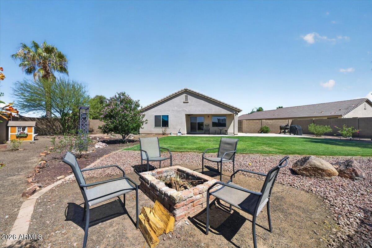859 W DESERT SEASONS Drive, San Tan Valley, AZ 85143