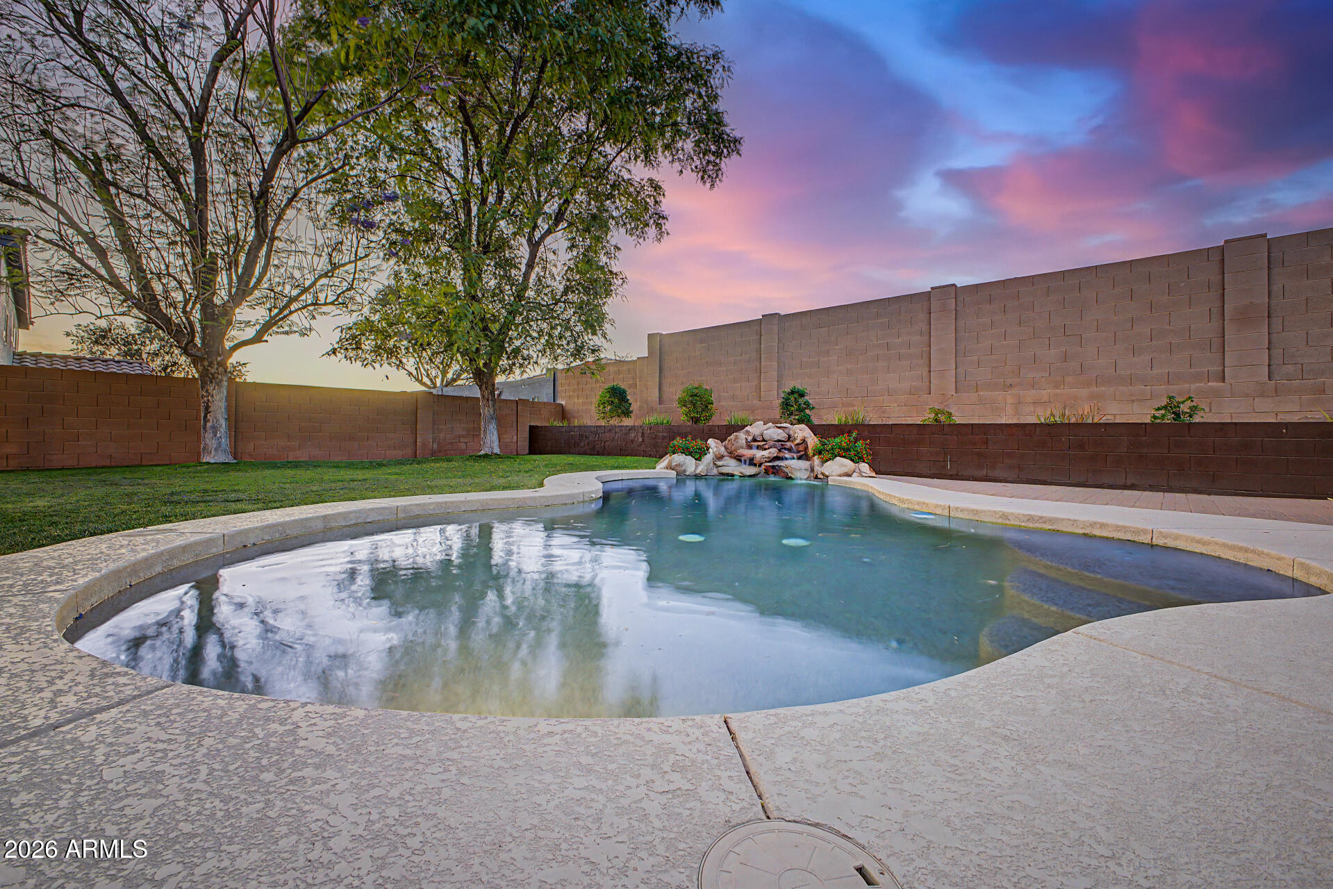 10562 W VIA DEL SOL, Peoria, AZ 85383