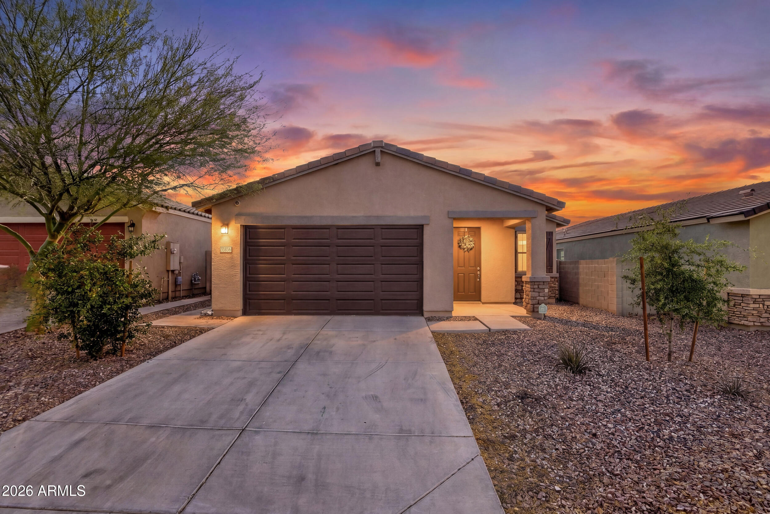 33836 N BEEBLOSSOM Trail N, San Tan Valley, AZ 85144