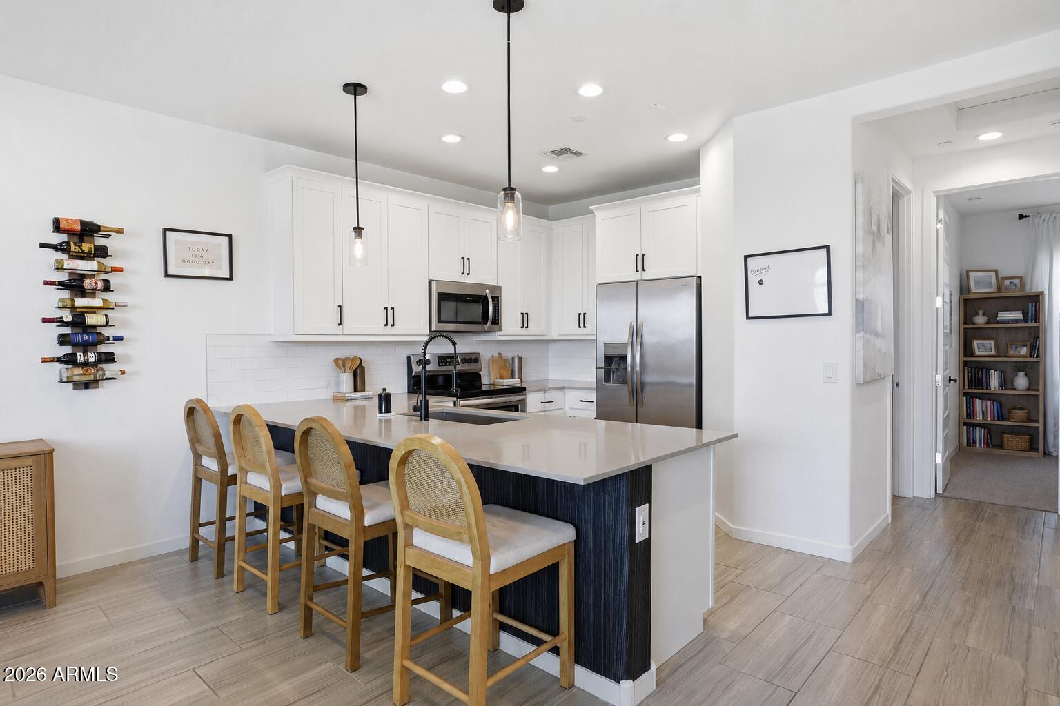 9923 E WAVELENGTH Avenue, Mesa, AZ 85212