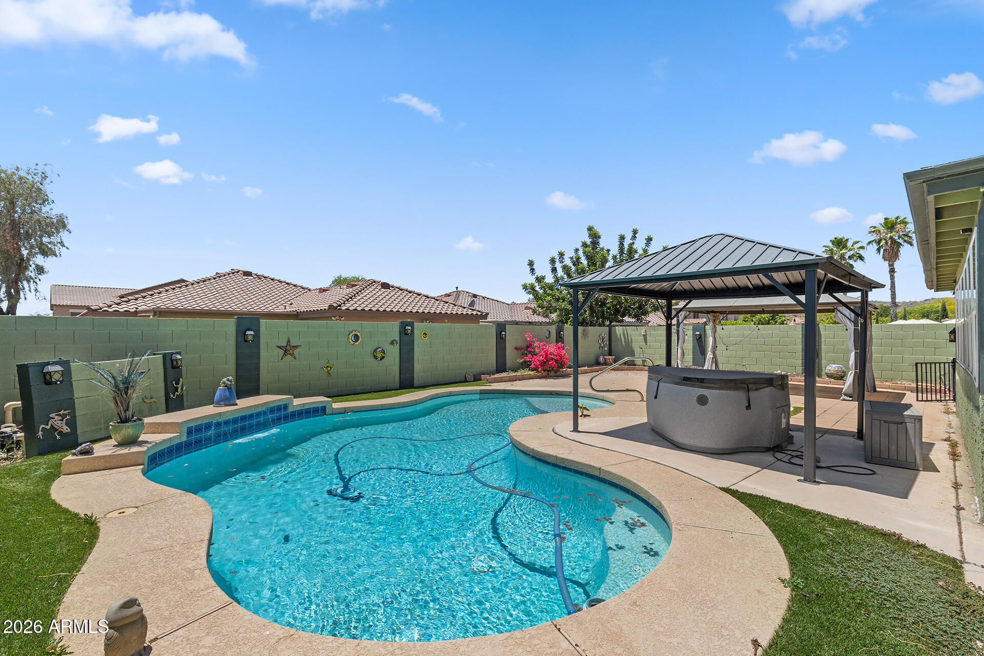 3207 W MOLLY Lane, Phoenix, AZ 85083