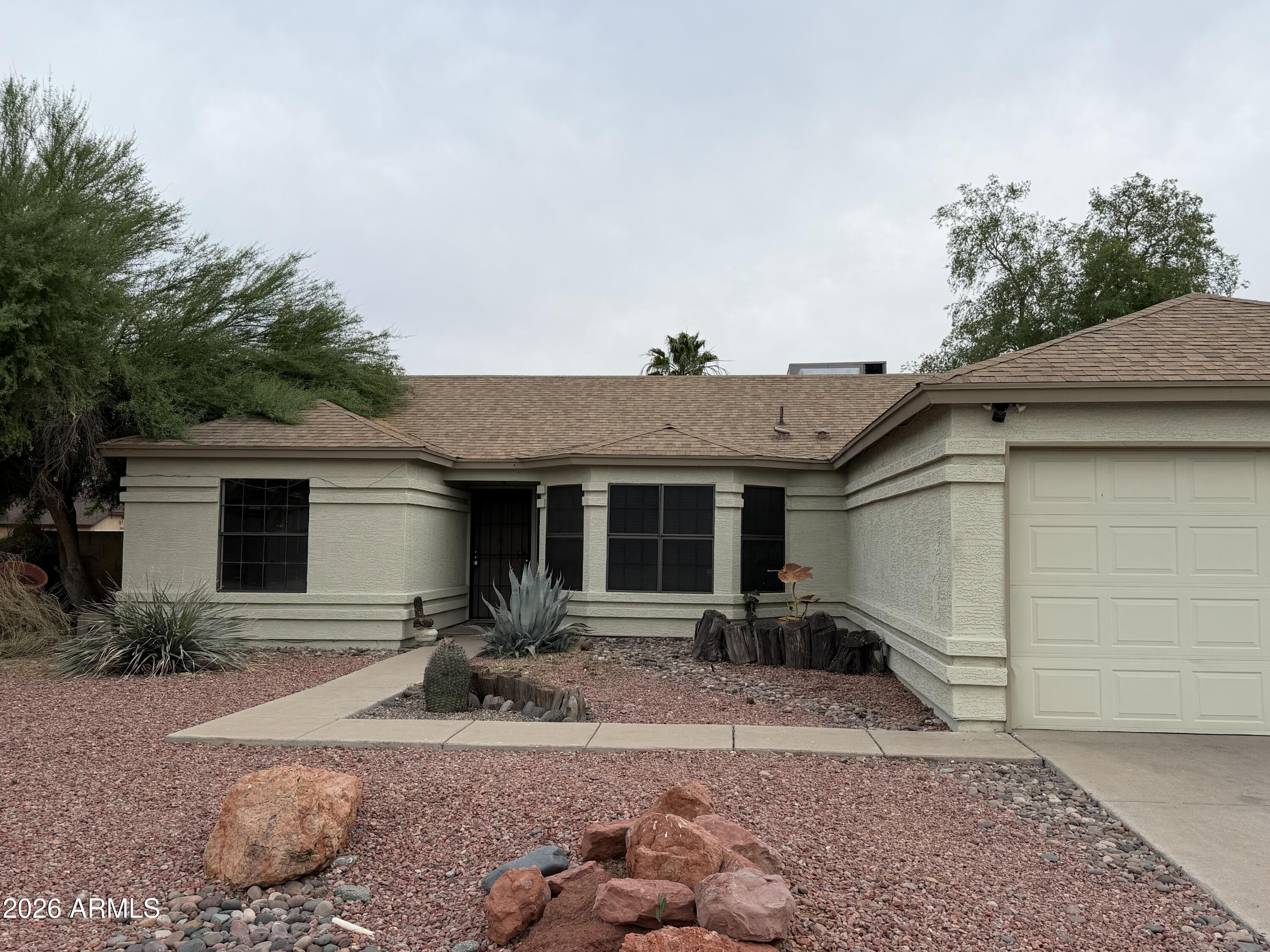 107 W LIBBY Street, Phoenix, AZ 85023