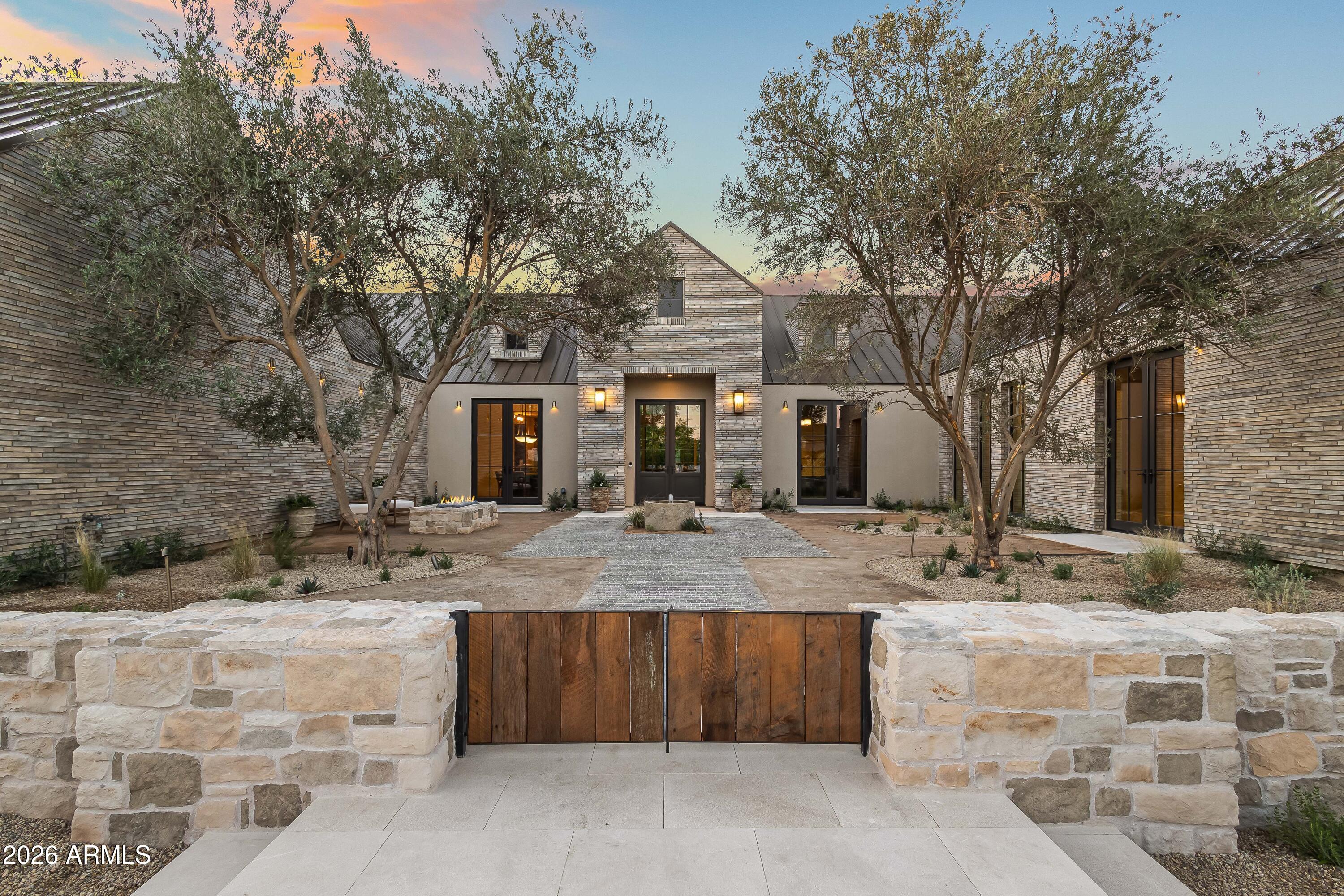 5402 E LAFAYETTE Boulevard, Phoenix, AZ 85018