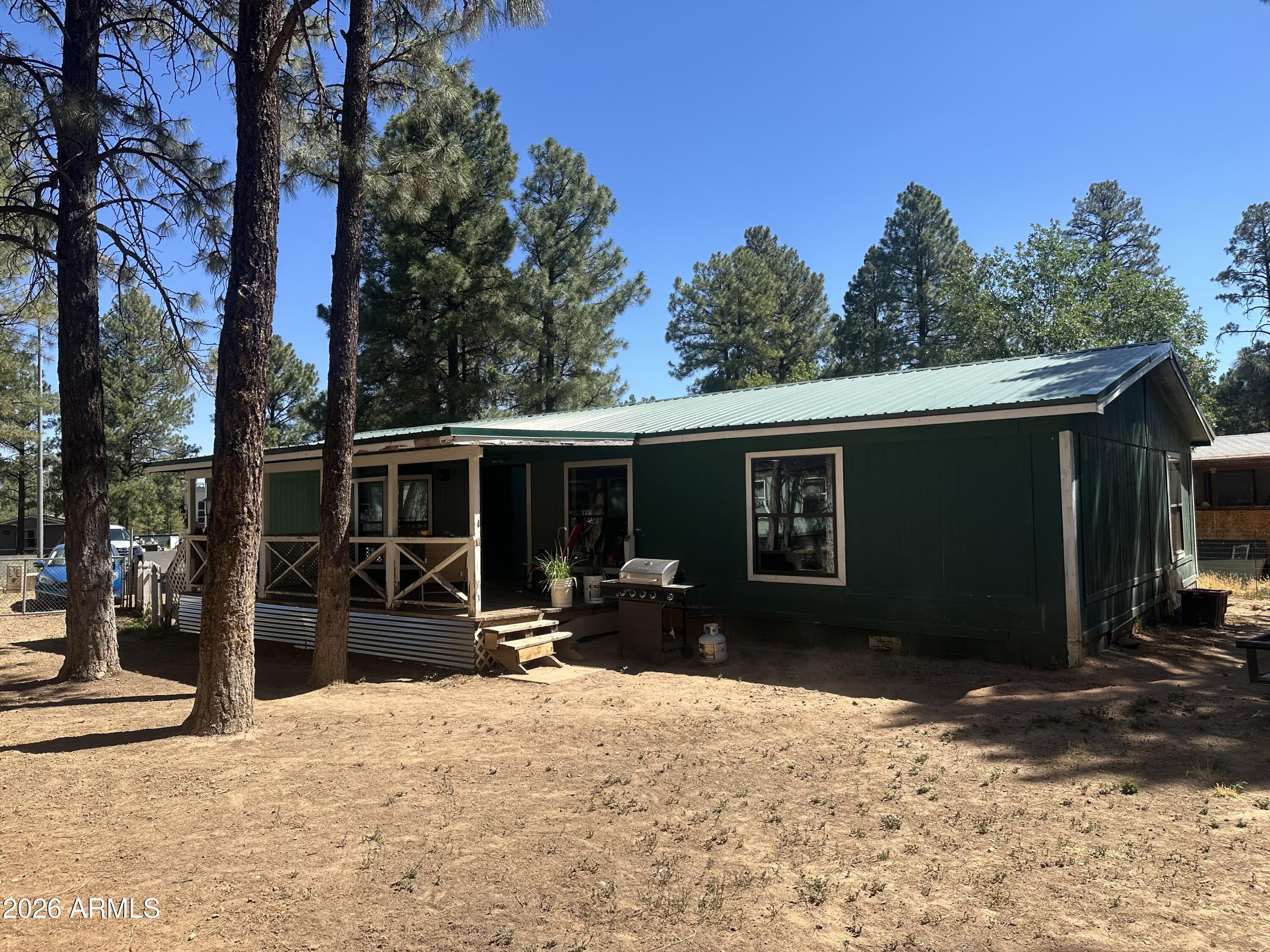 2761 W OWENS Street, Show Low, AZ 85901