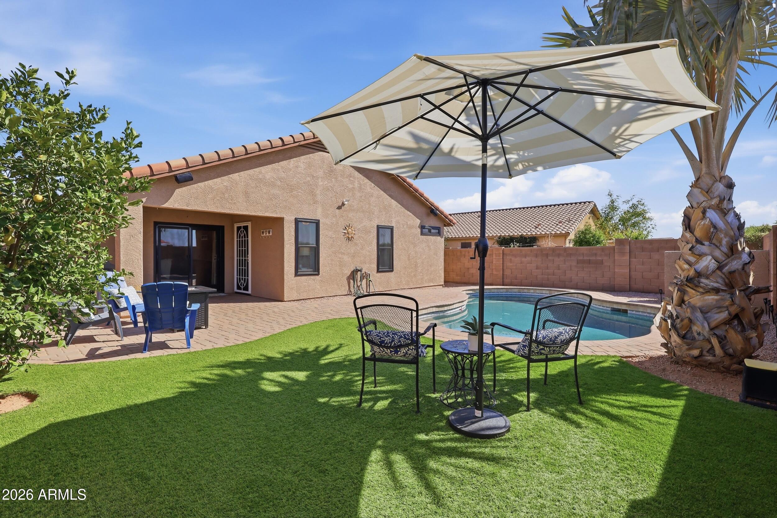 35670 N BELGIAN BLUE Court, San Tan Valley, AZ 85143