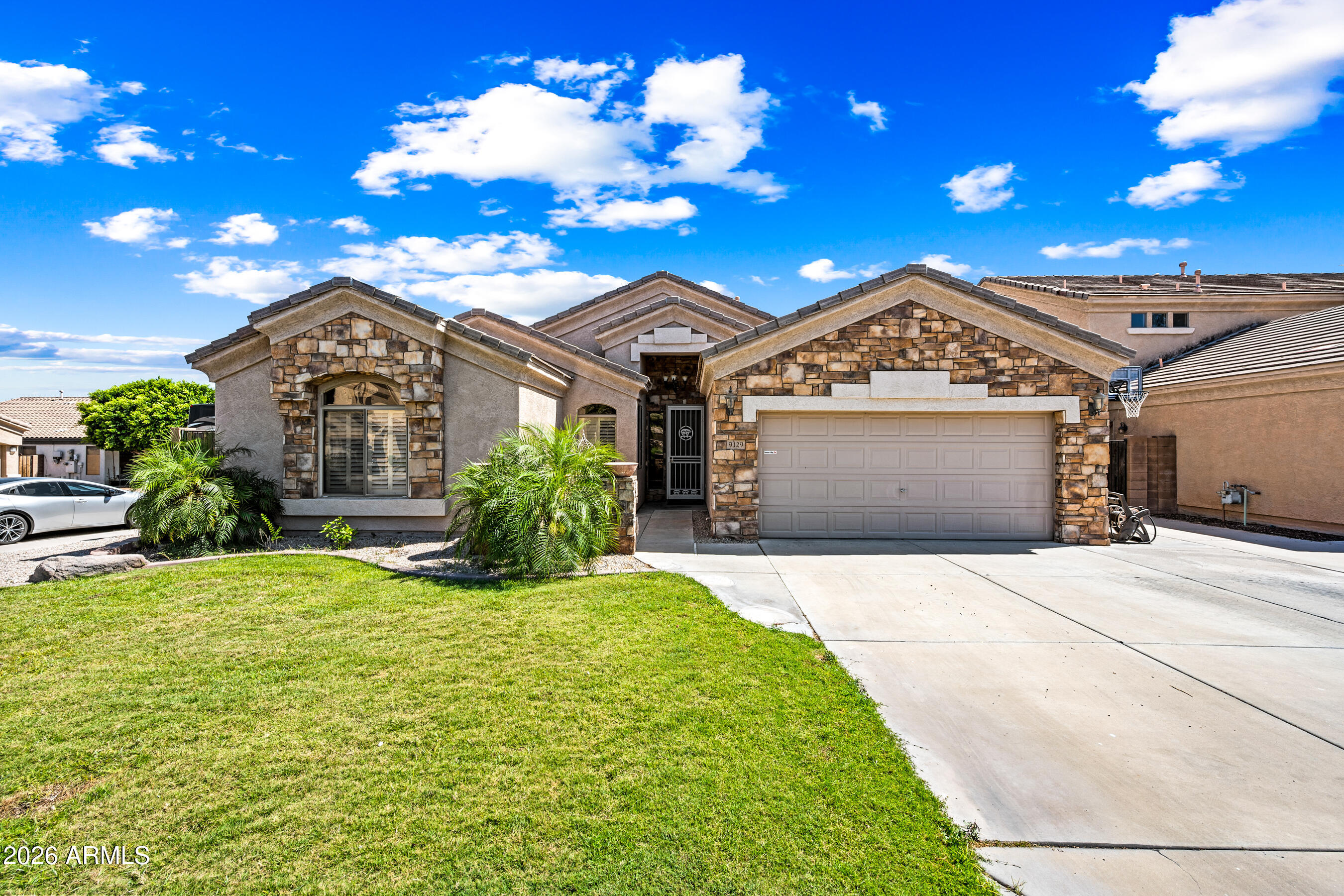 9129 W YUKON Drive, Peoria, AZ 85382