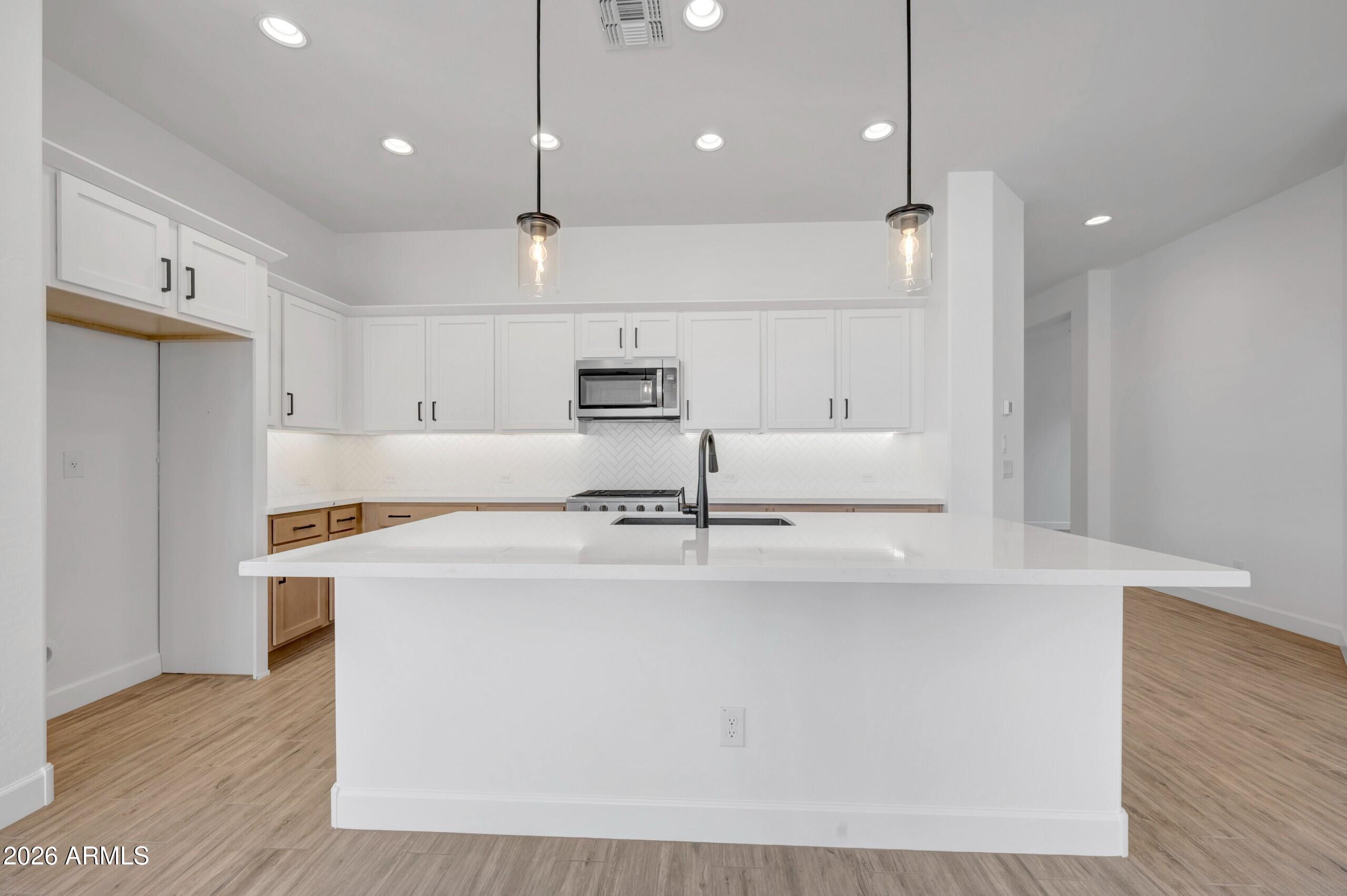 2942 E MANZANILA Avenue, San Tan Valley, AZ 85140