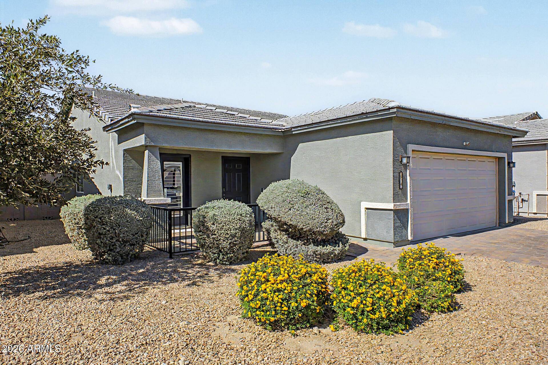 524 W HARWELL Road, Phoenix, AZ 85041