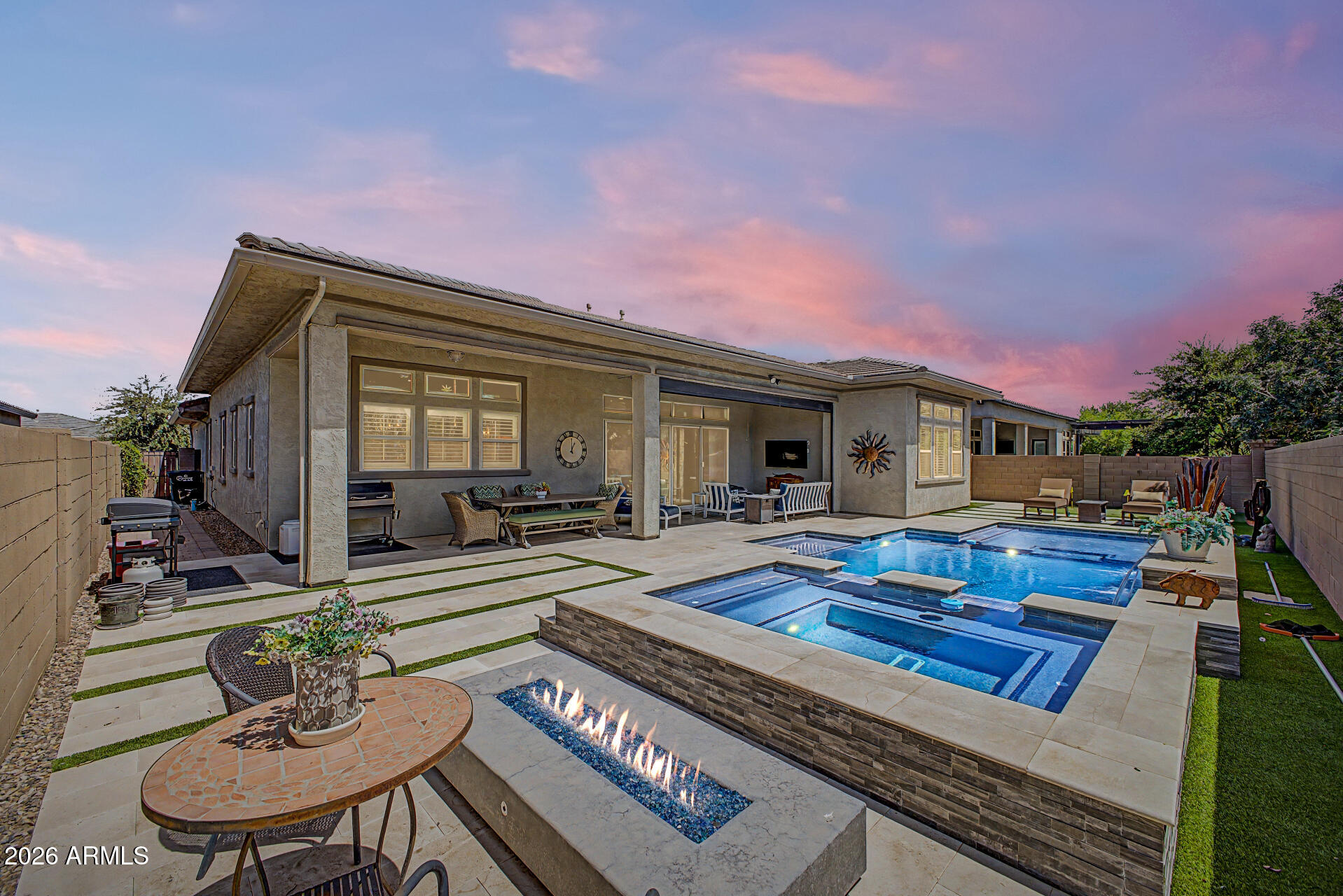 7701 S BARLOW Drive, Gilbert, AZ 85298
