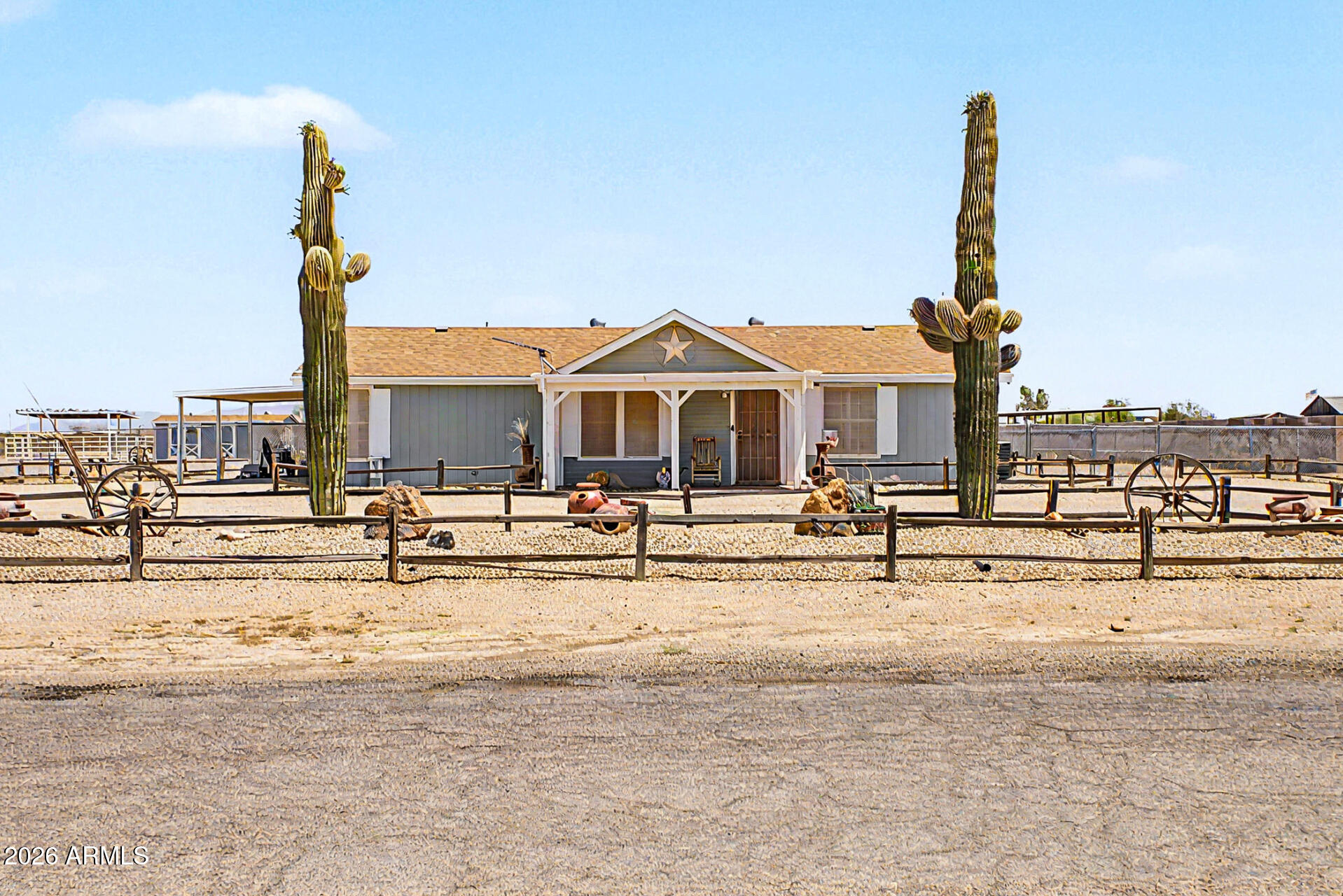 14449 S VAQUERO Circle, Arizona City, AZ 85123