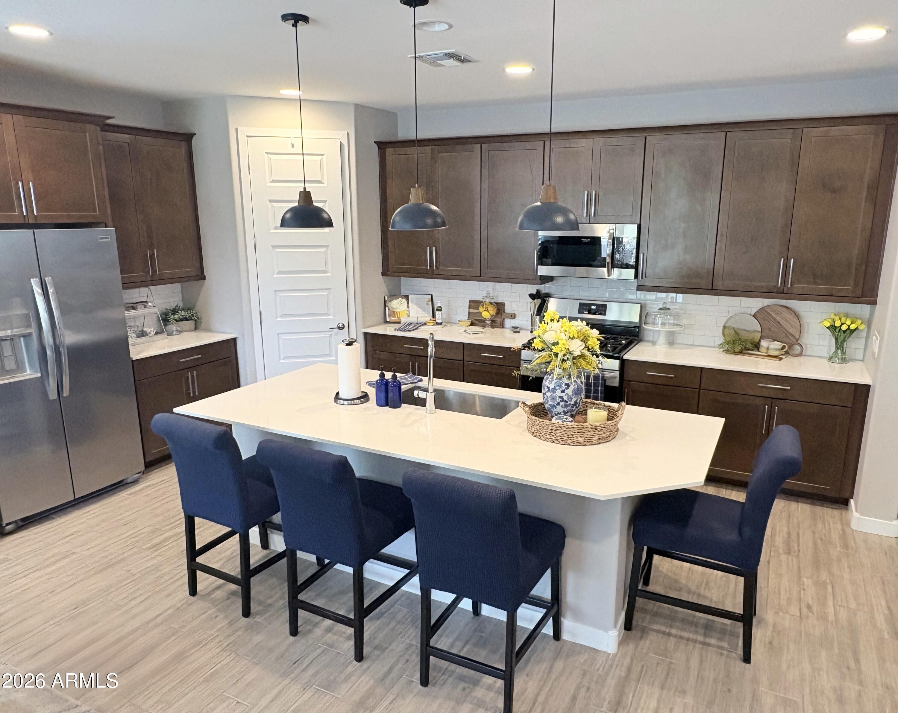 455 E SHELLIE Court, Casa Grande, AZ 85122