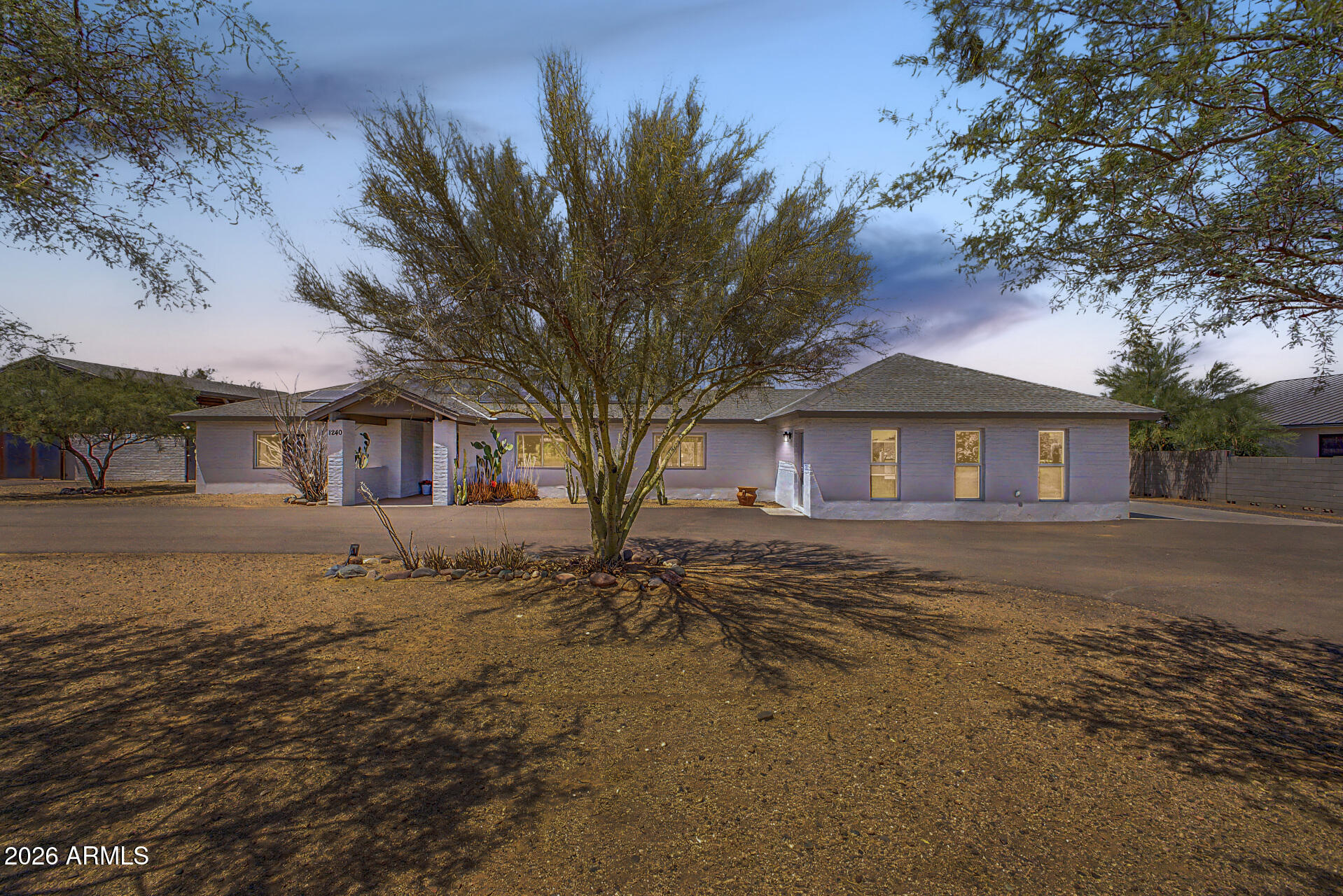 1240 E Paint Your Wagon Trail, Phoenix, AZ 85085