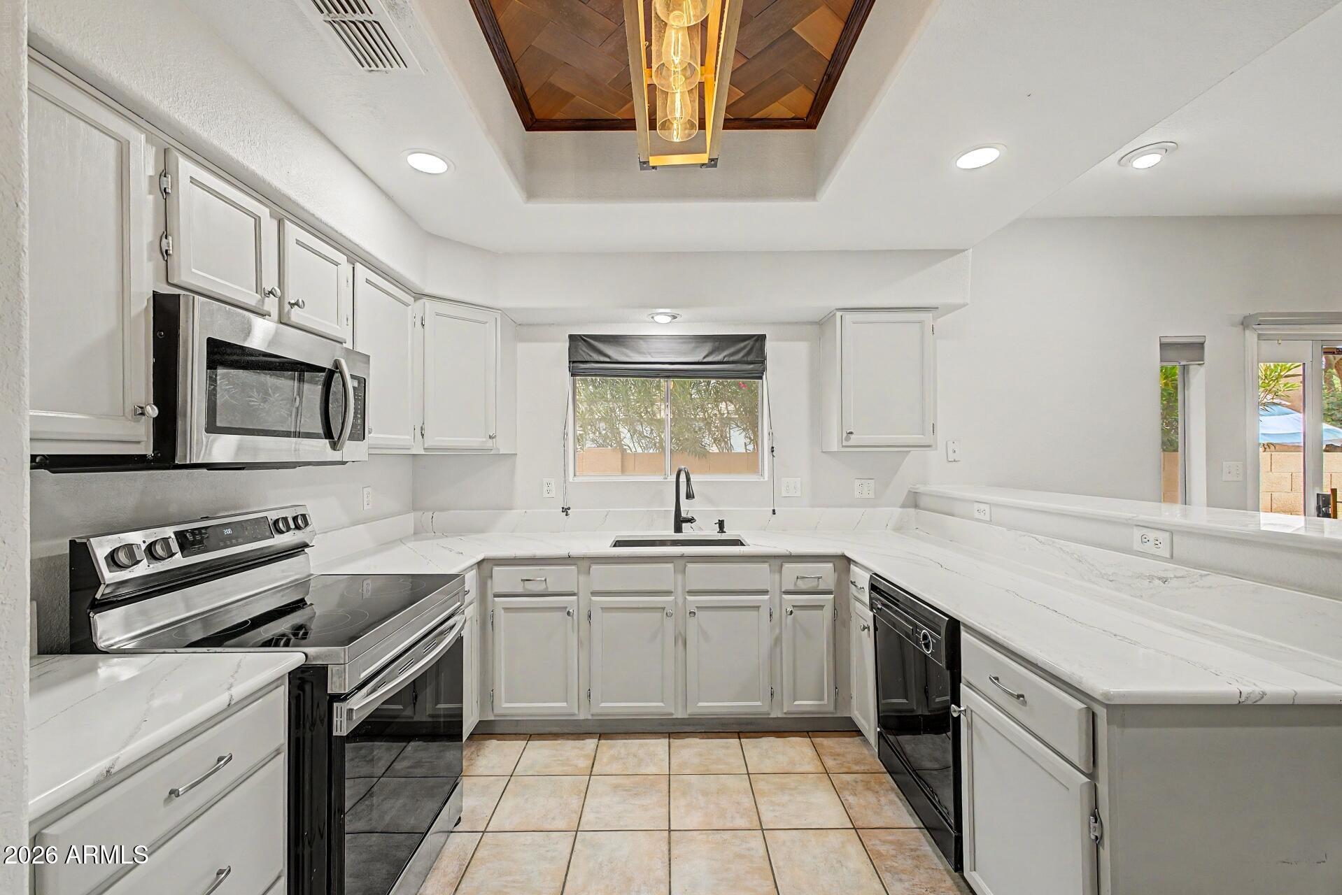10228 N 12TH Place 1, Phoenix, AZ 85020
