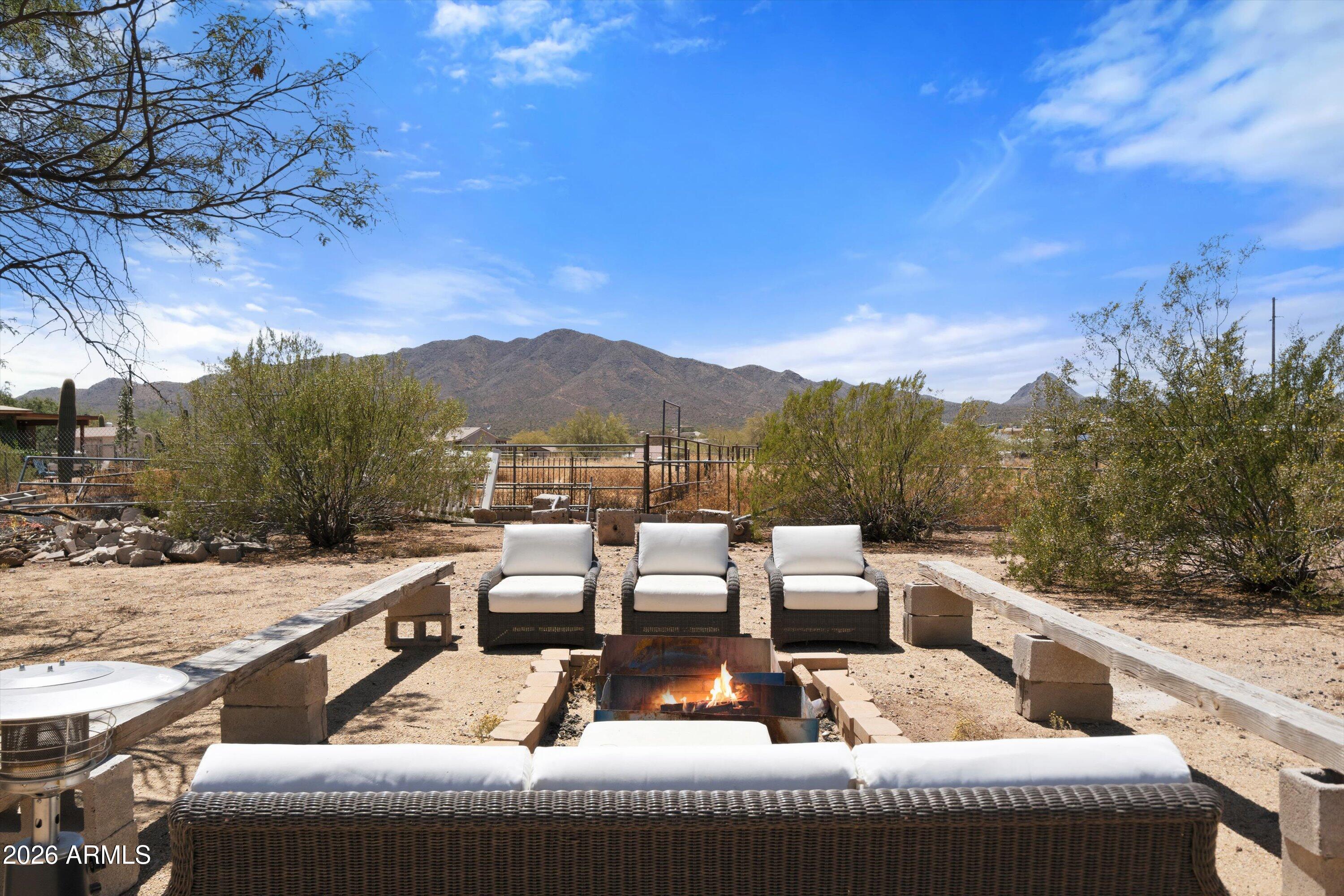 44814 N 10TH Street, New River, AZ 85087