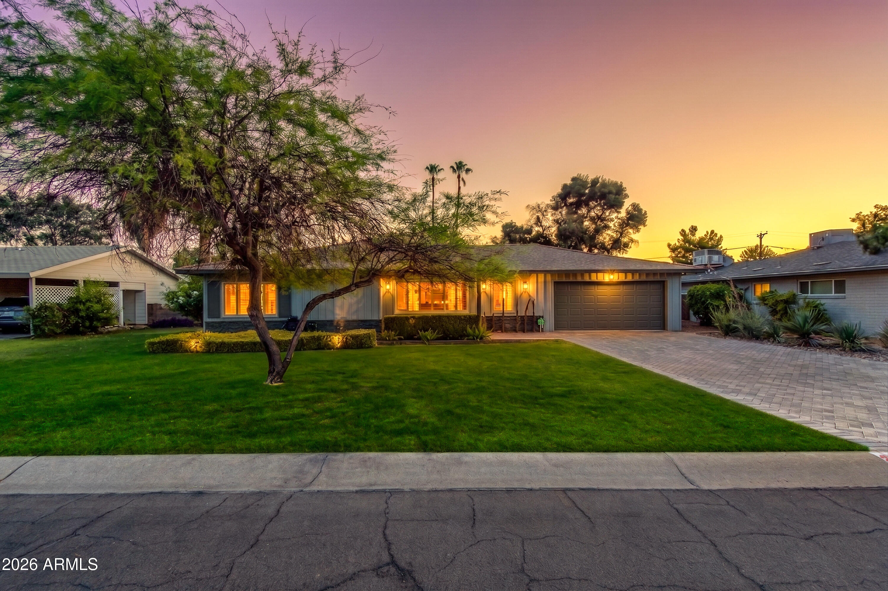 4645 E CAMBRIDGE Avenue, Phoenix, AZ 85008