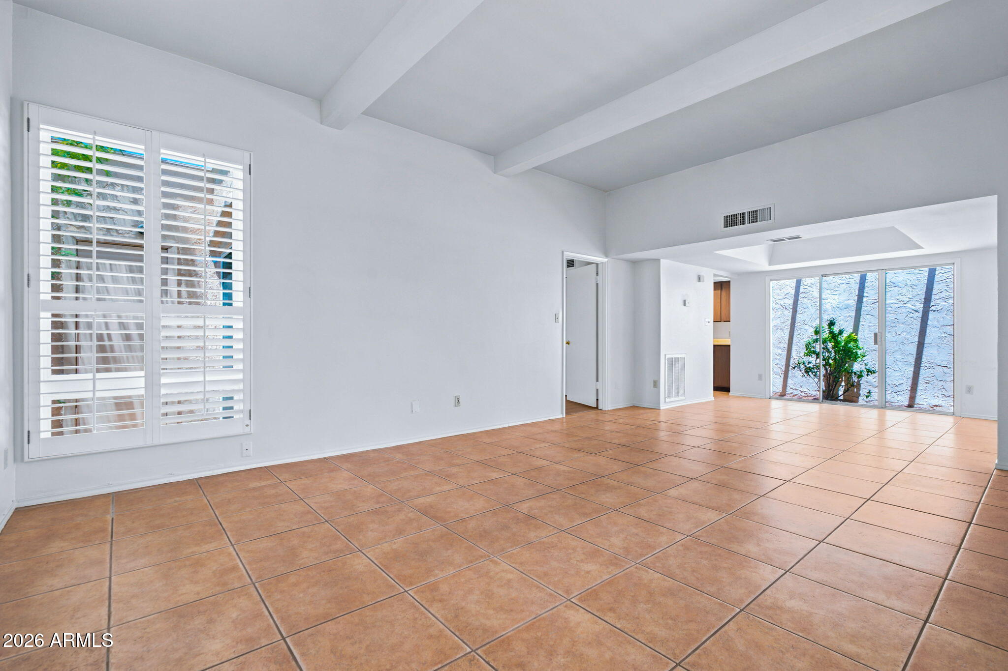 1040 E PUEBLO Road, Phoenix, AZ 85020