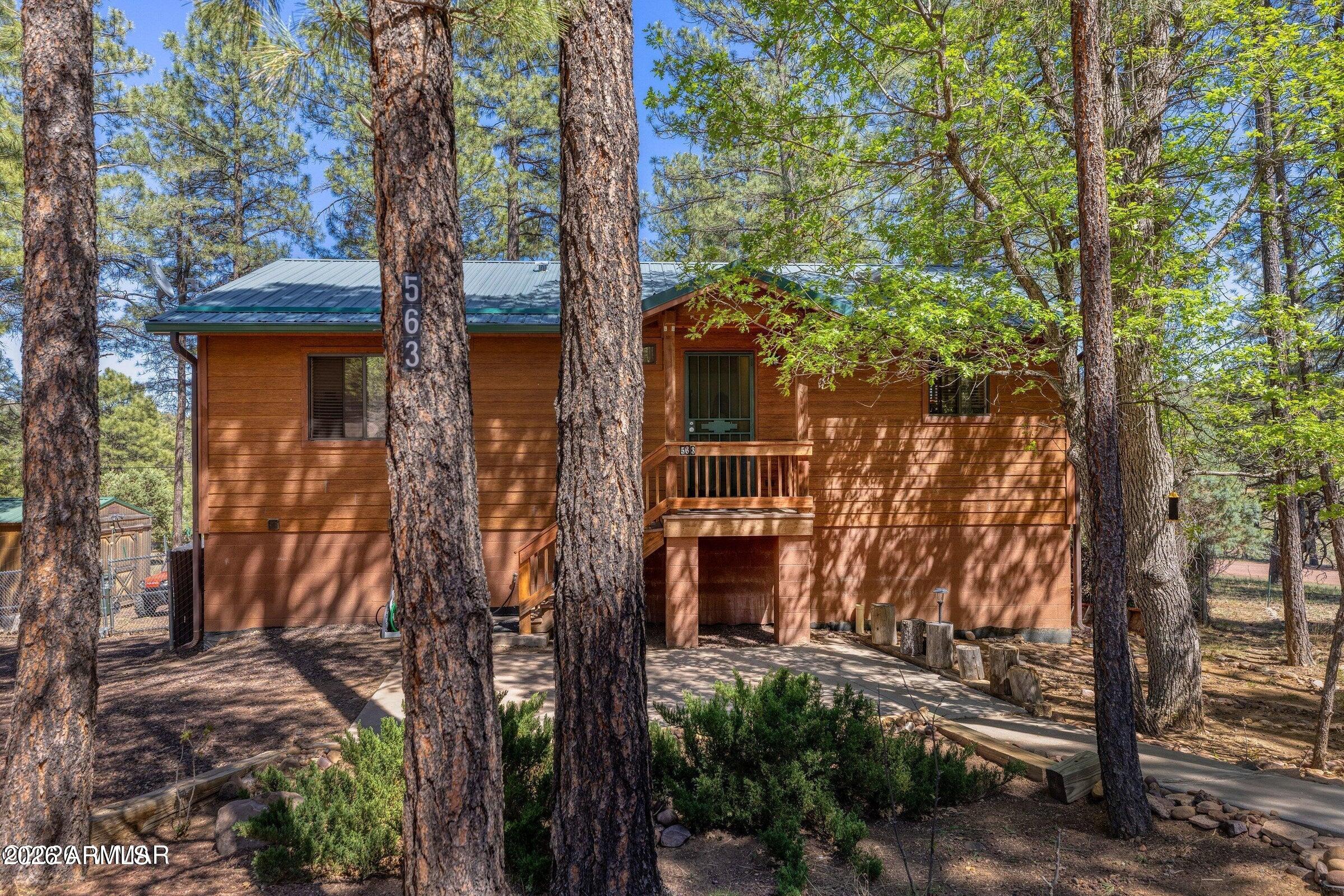 563 SPRUCE Drive, Pinedale, AZ 85934