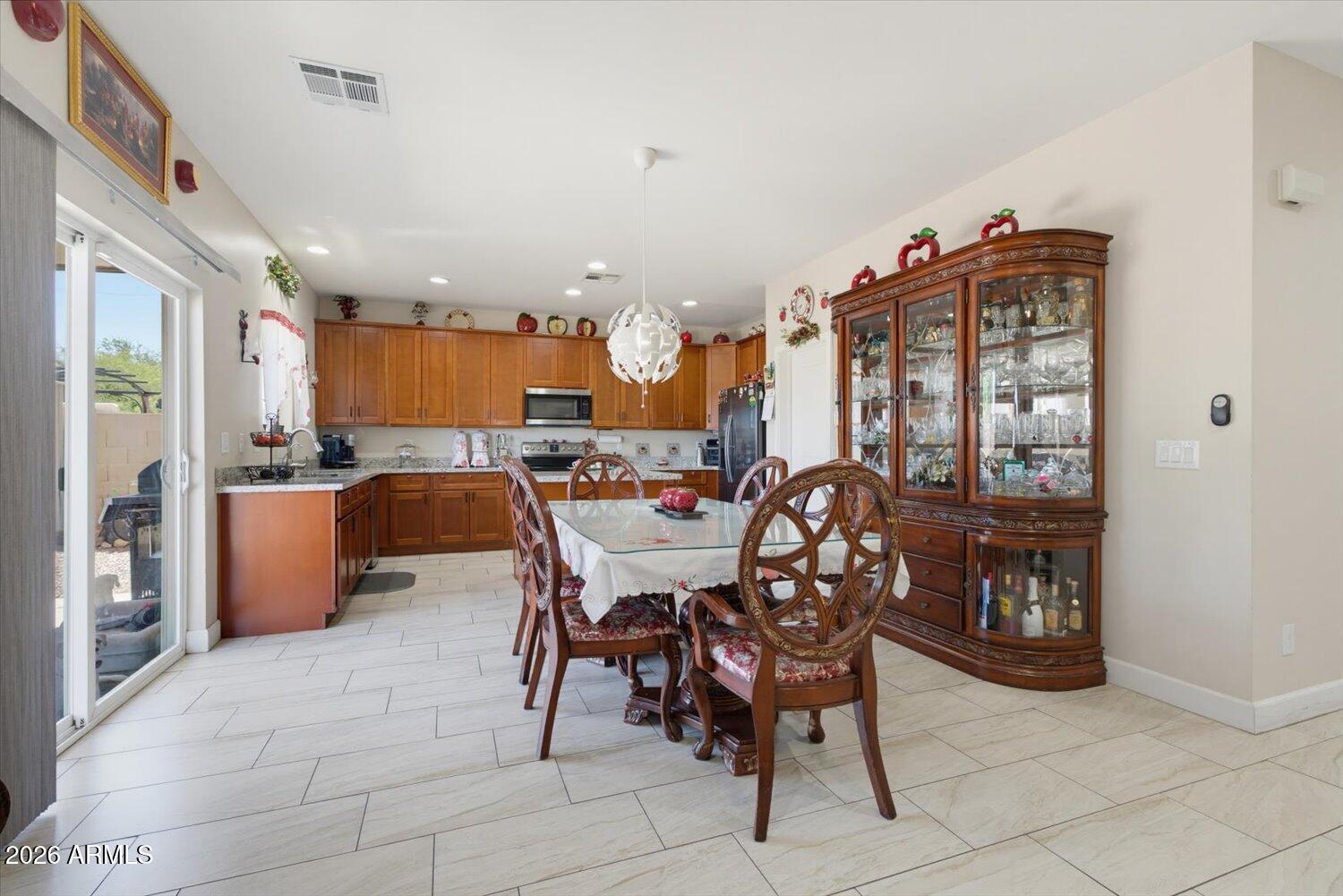 7325 W Wolf Street, Phoenix, AZ 85033