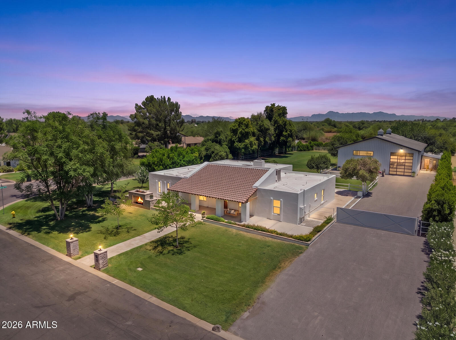 541 N 159TH Place, Gilbert, AZ 85234