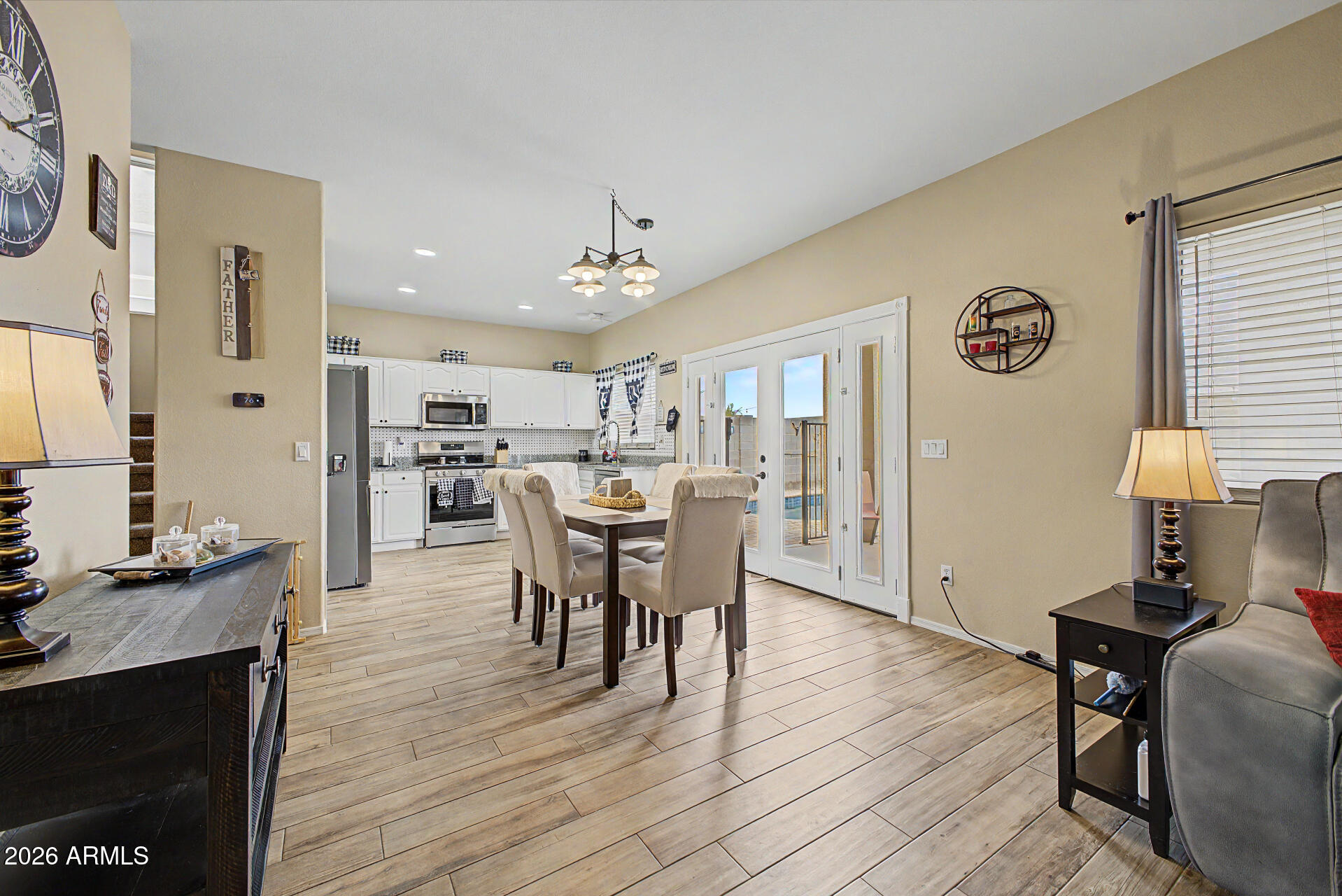 3675 S JOSHUA TREE Lane, Gilbert, AZ 85297