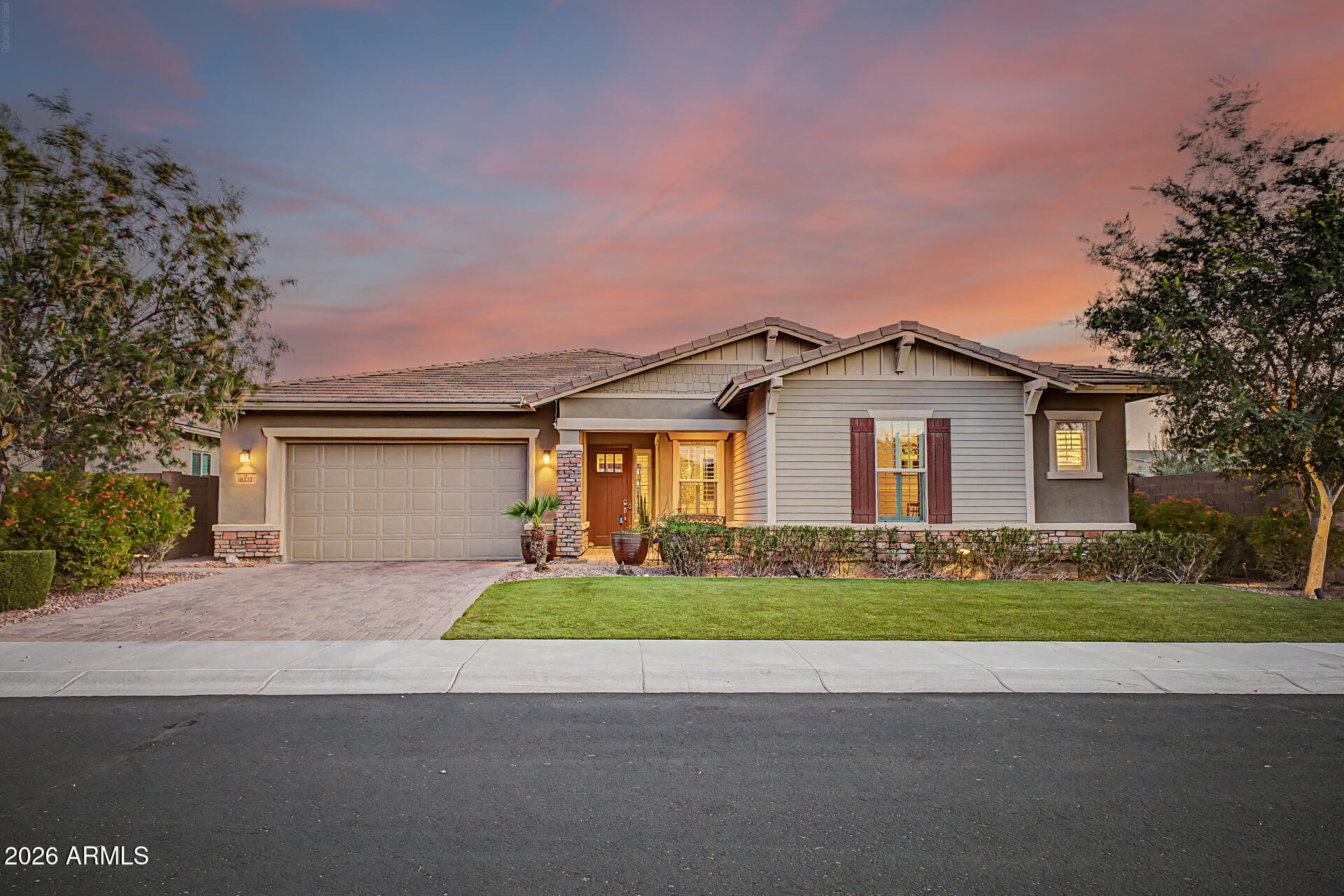 9323 W YELLOW BIRD Lane, Peoria, AZ 85383