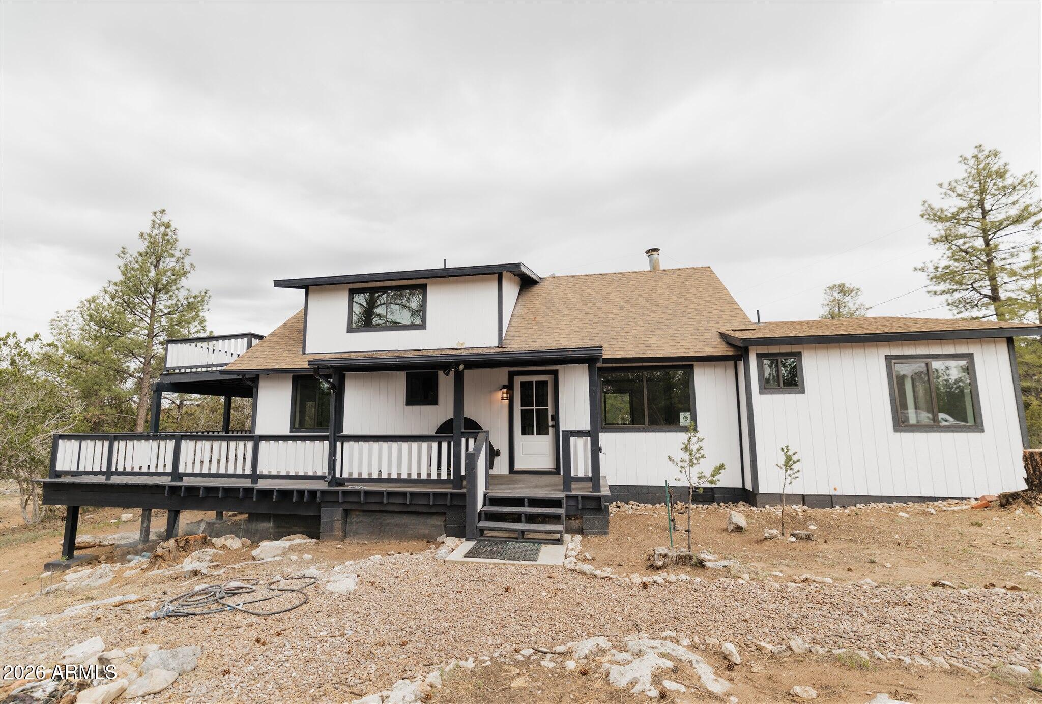 3326 HOMESTEAD Drive, Overgaard, AZ 85933