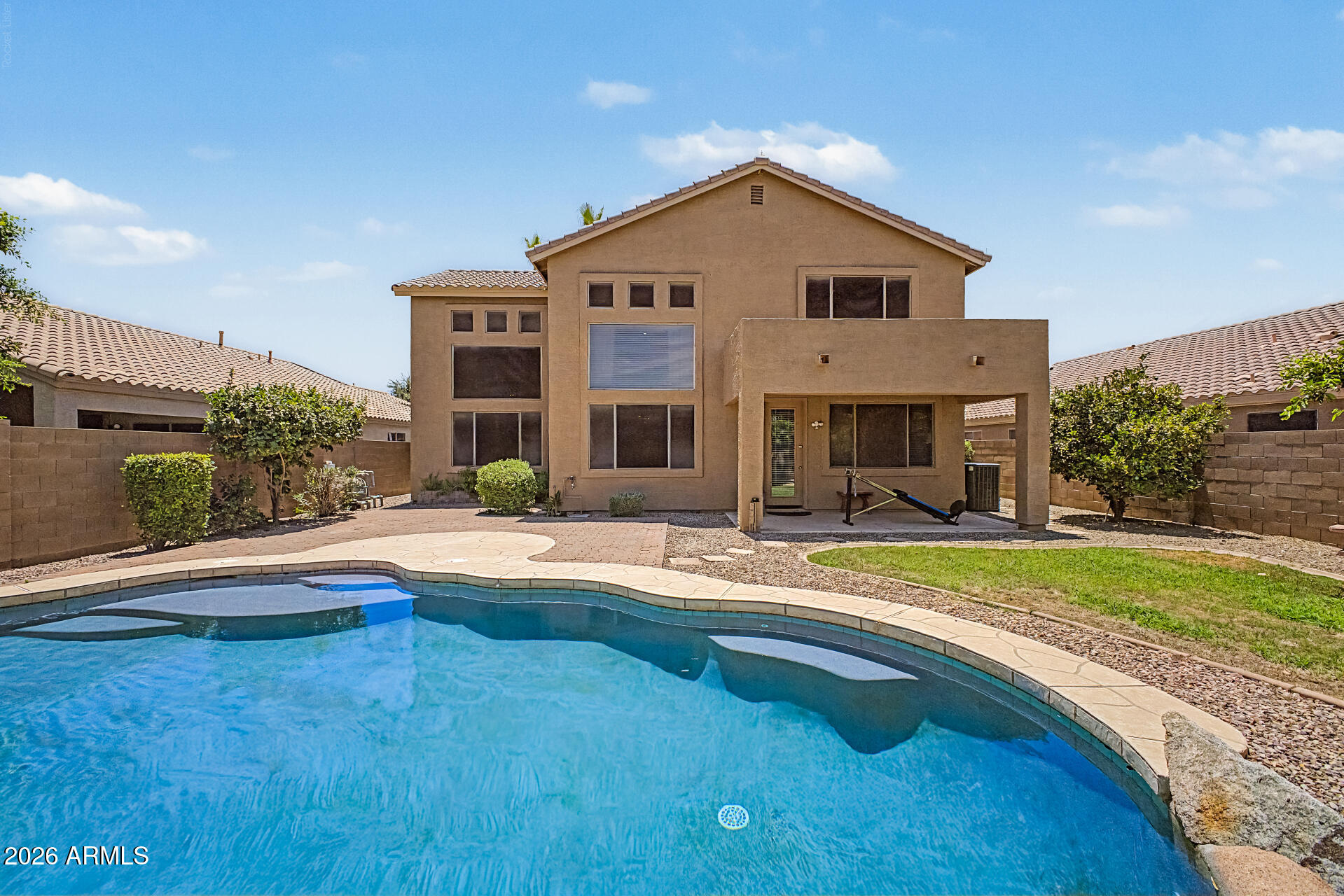 692 W CITRUS Way, Chandler, AZ 85248