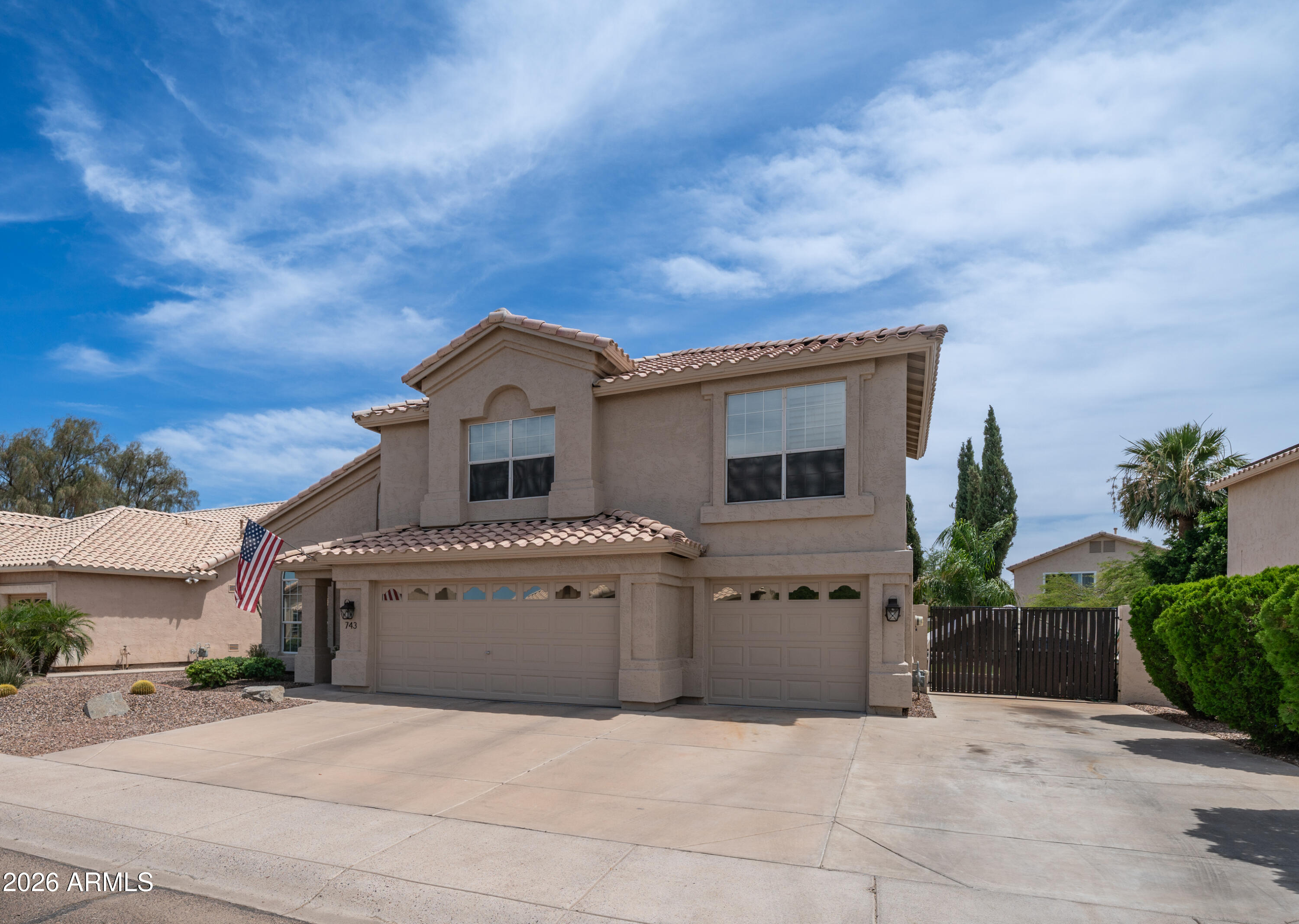 743 W KINGS Avenue, Phoenix, AZ 85023