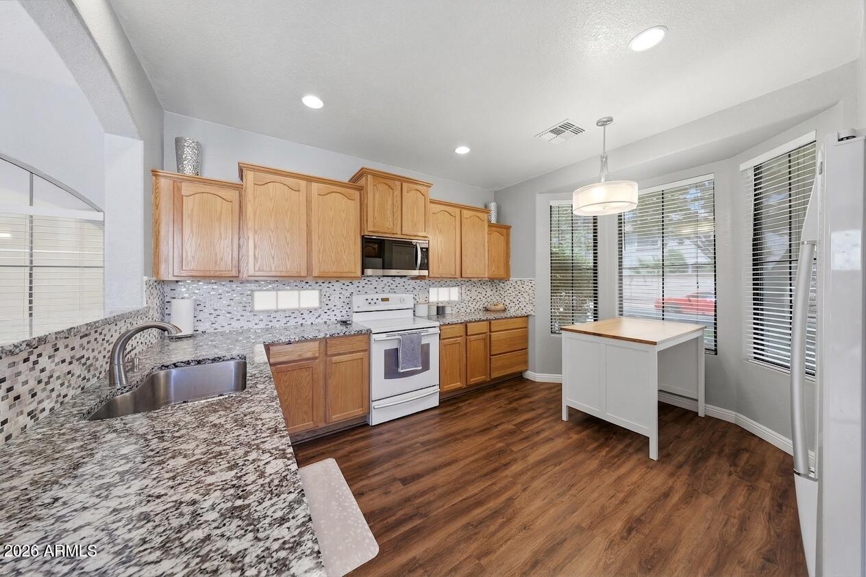 7413 S 19TH Street, Phoenix, AZ 85042